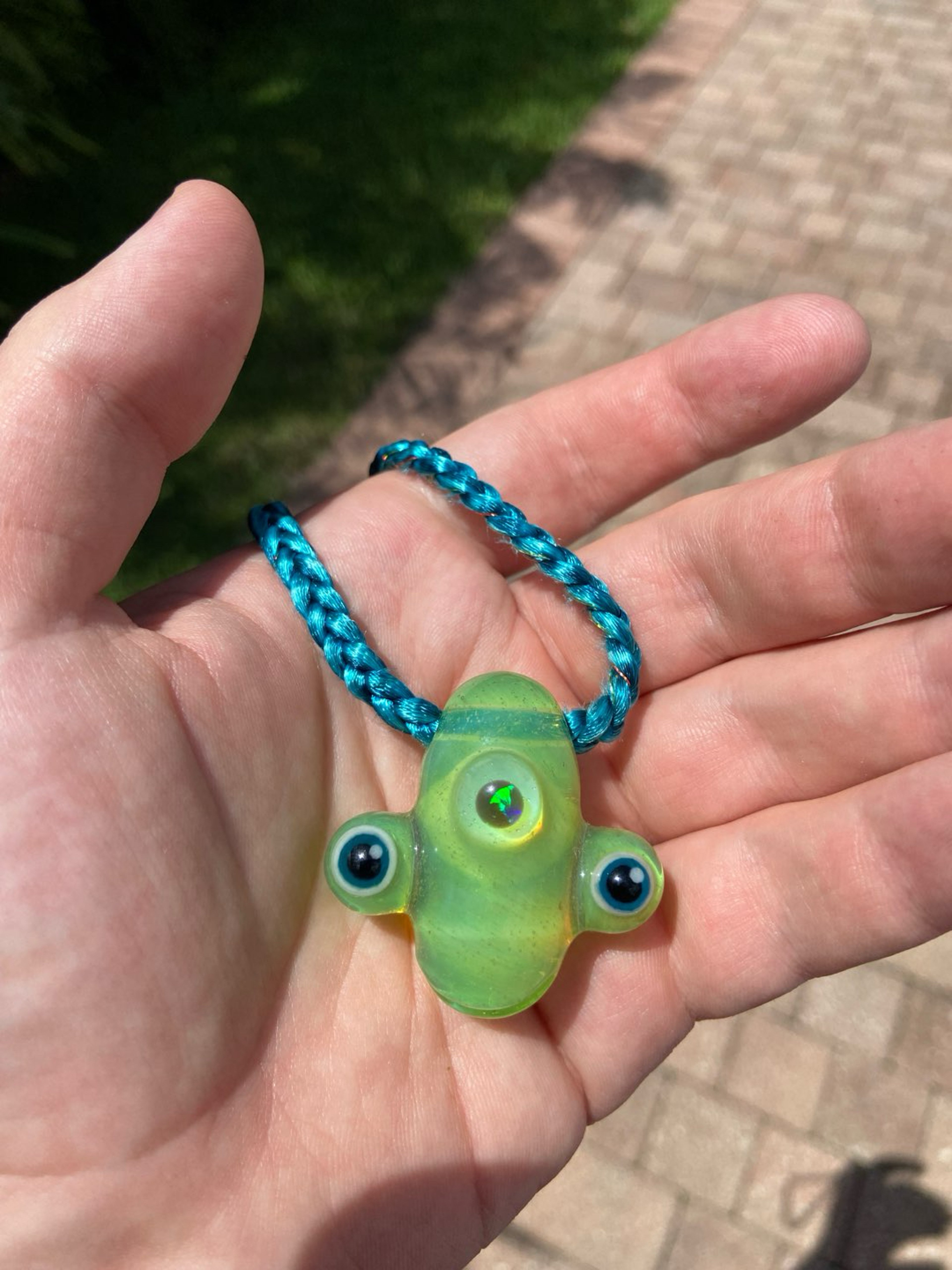 Preview pic of Mongrel pendant with wooklace