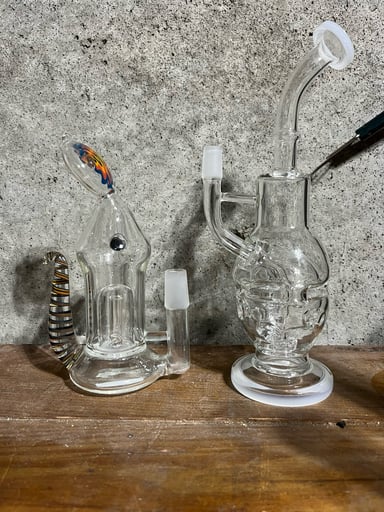 Preview pic of China glass water pipe lot