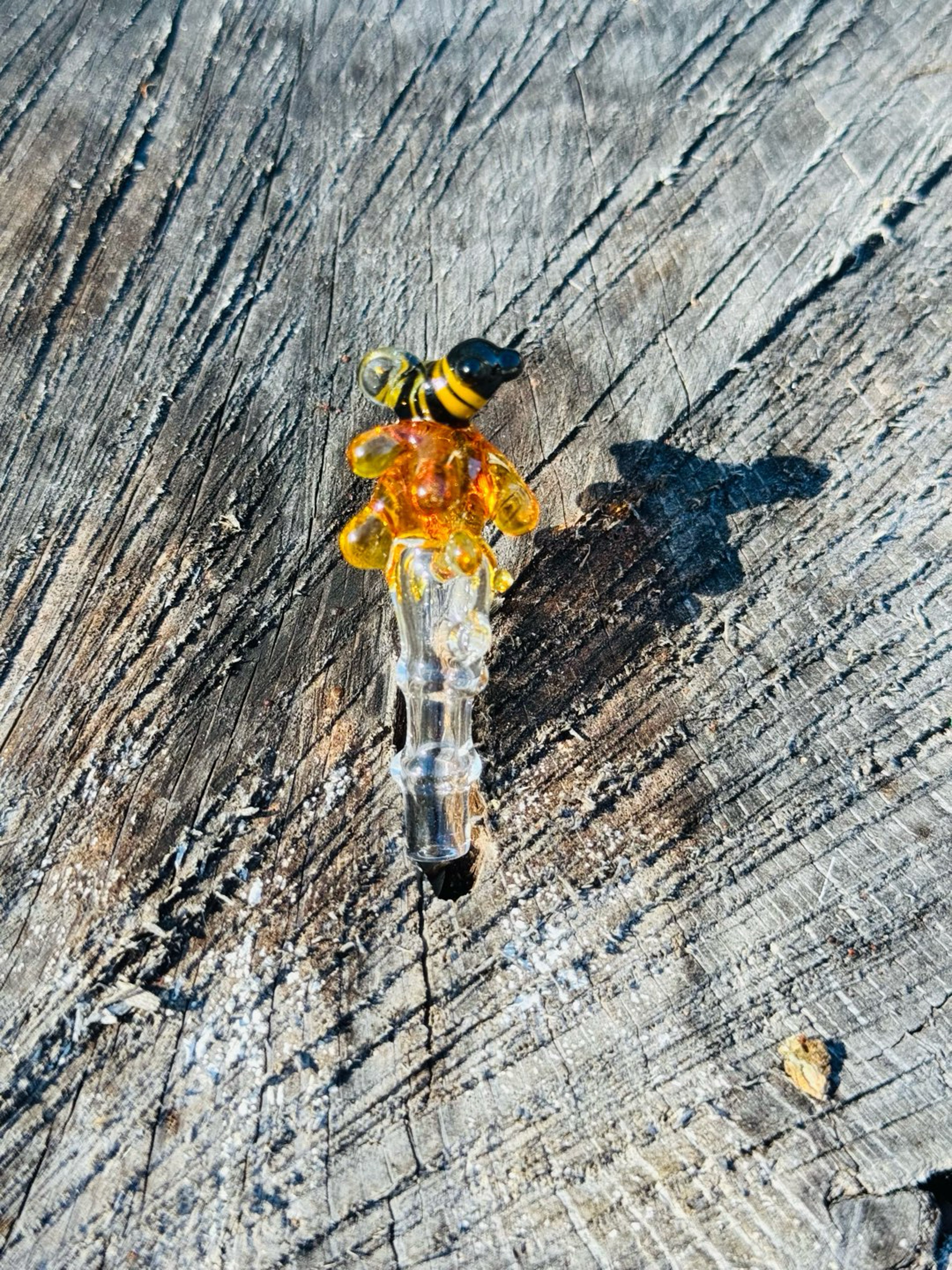 Preview pic of Bee with honey drip joystick 3DXL
