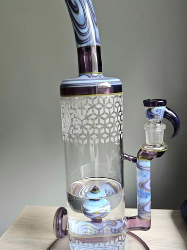 Preview pic of Gobs Glass Flower Tube