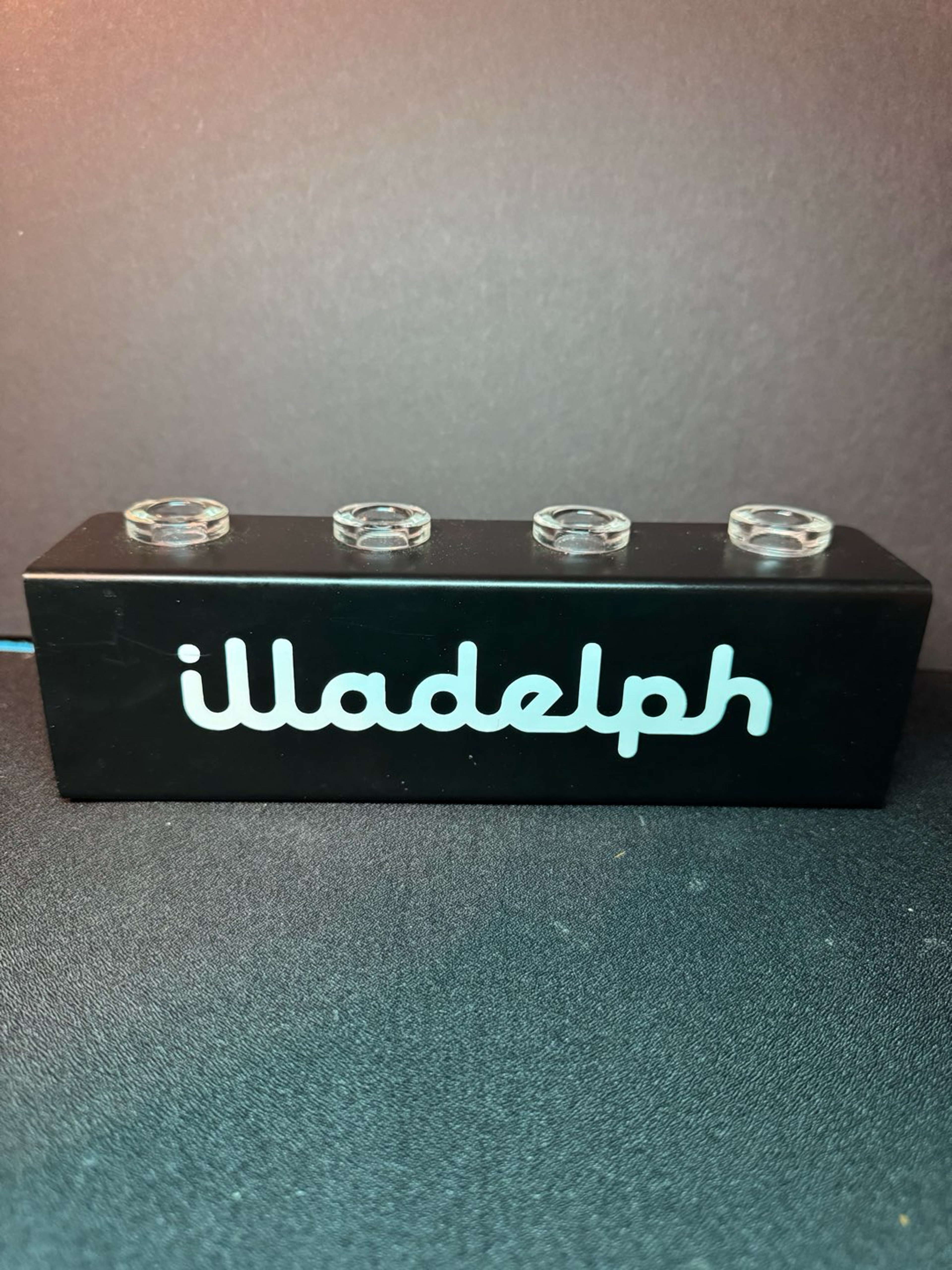 Preview pic of Illadelph 4 Slide Holder