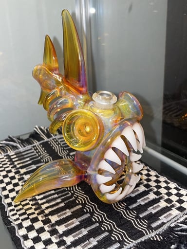 Preview pic of Buck Glass