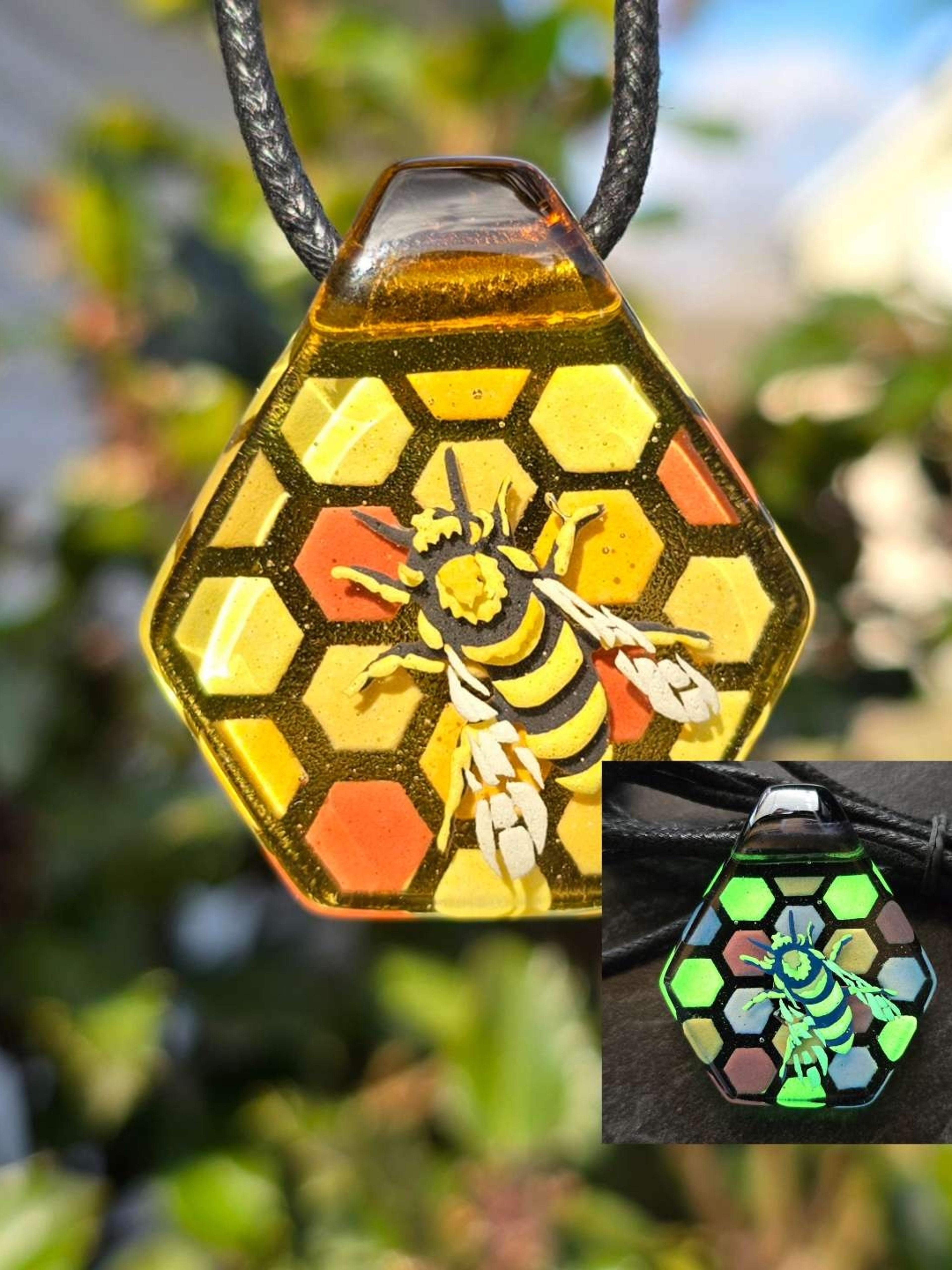 Preview pic of Bee Layered Glow Pendant