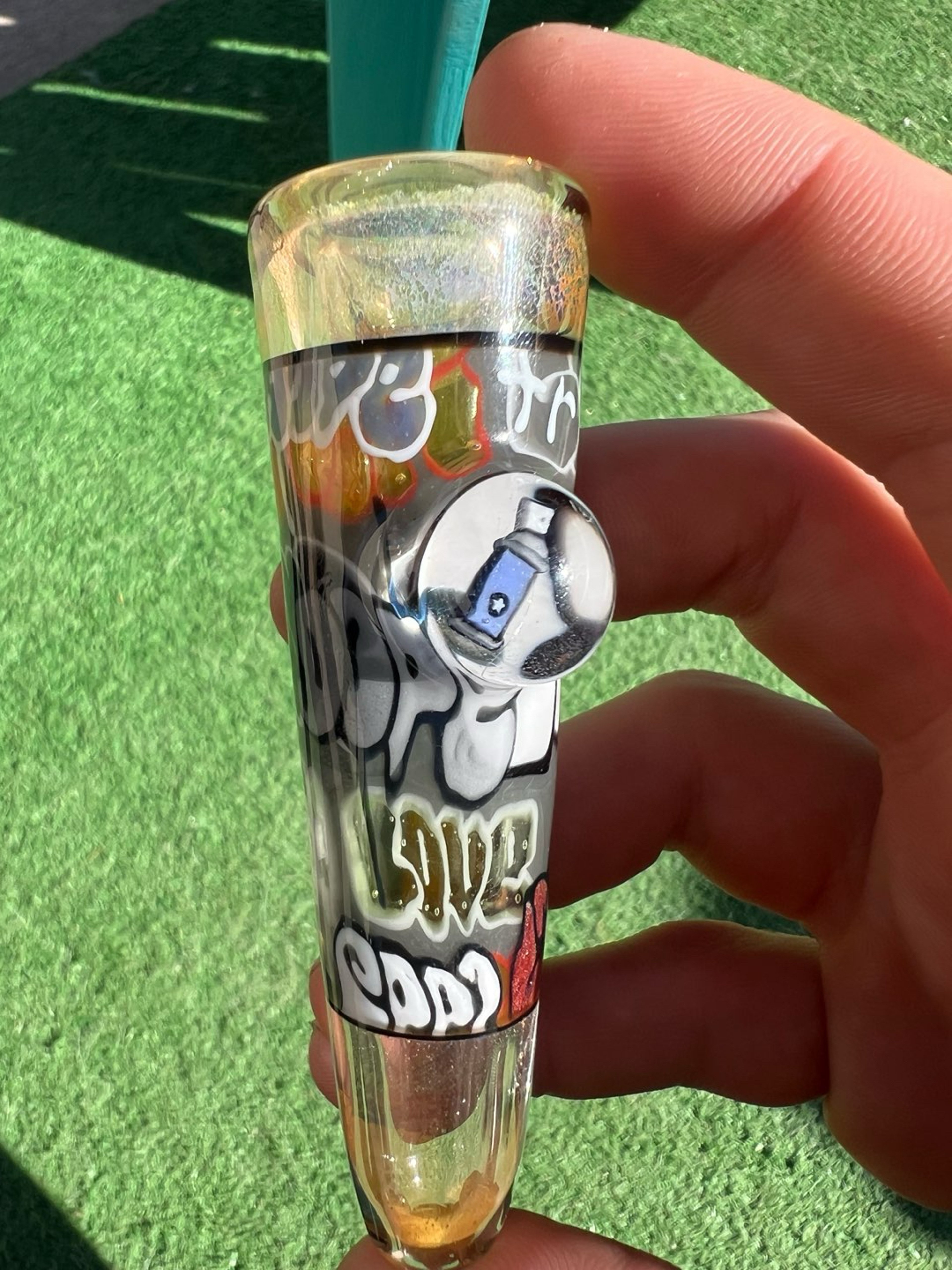 Preview pic of @azulglass Graffiti Chillum
