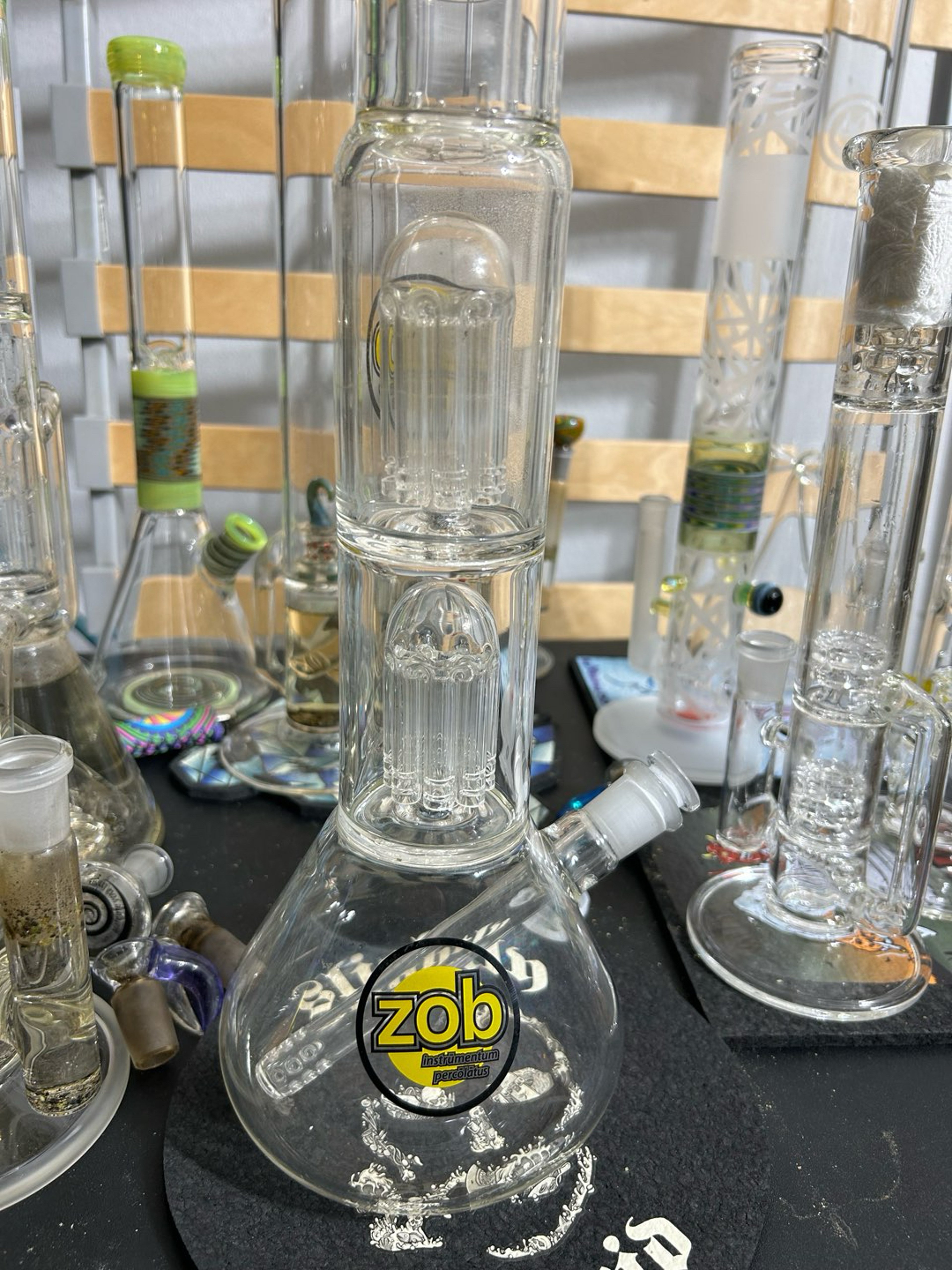 Preview pic of ZOB BEAKER DOUBLE TREE/ 8 ARM