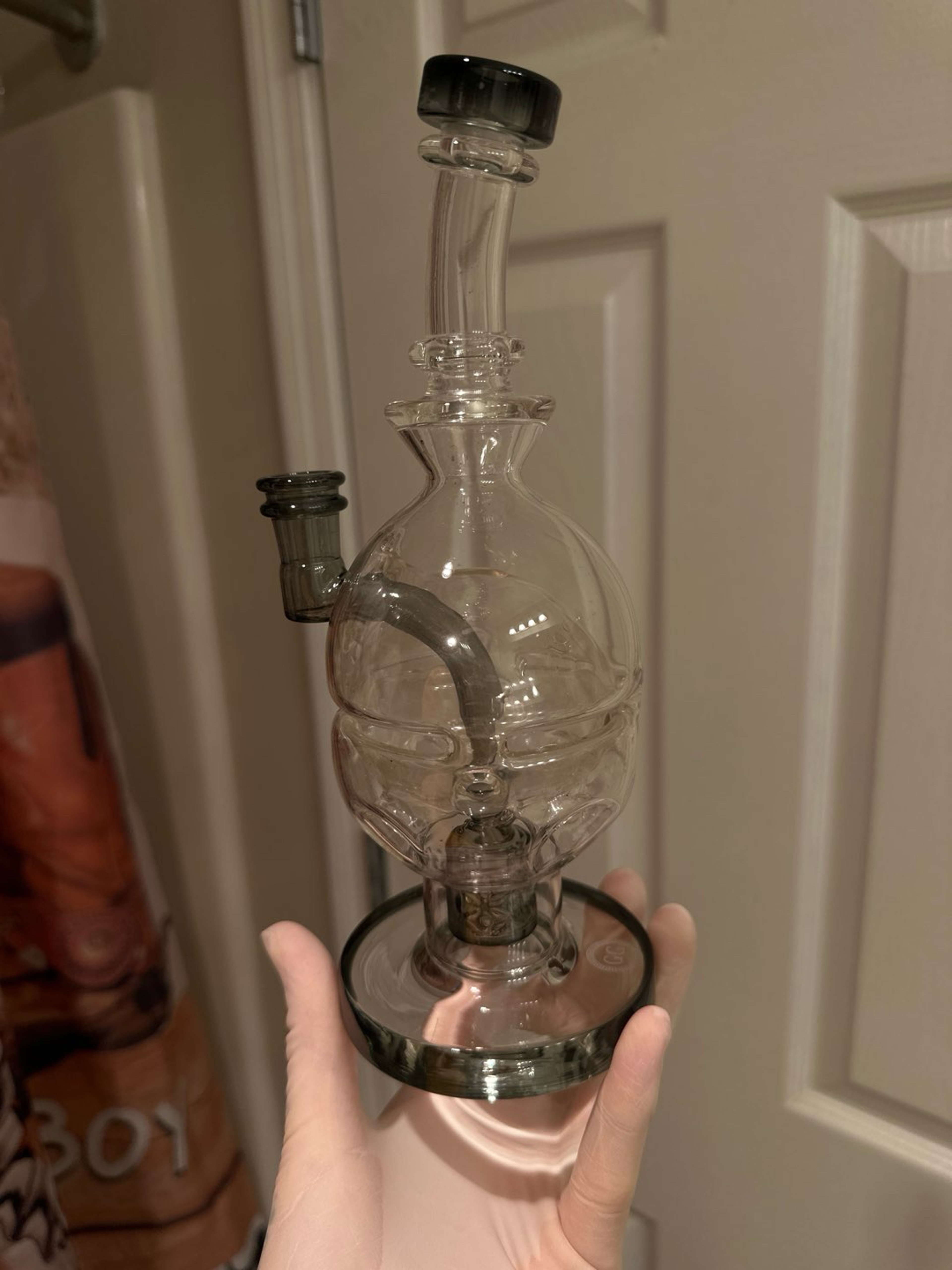 Preview pic of GreekGlass Ascented Egg ( import smoke UV )