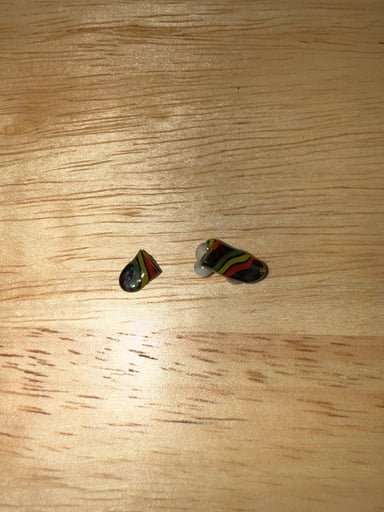 Preview pic of Rasta Skateboard Pearl (Broken)