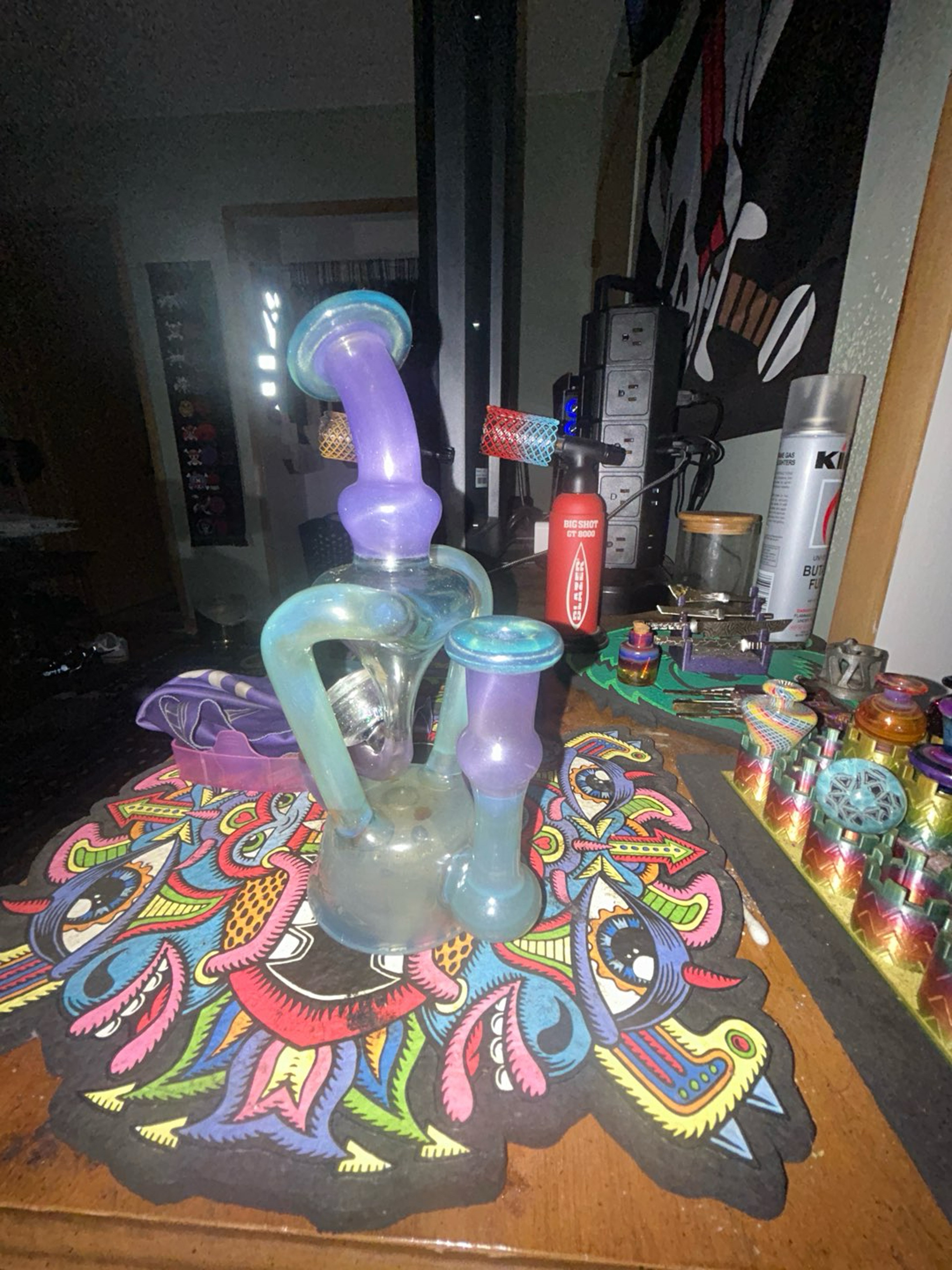 Preview pic of JMP glass art Recycler