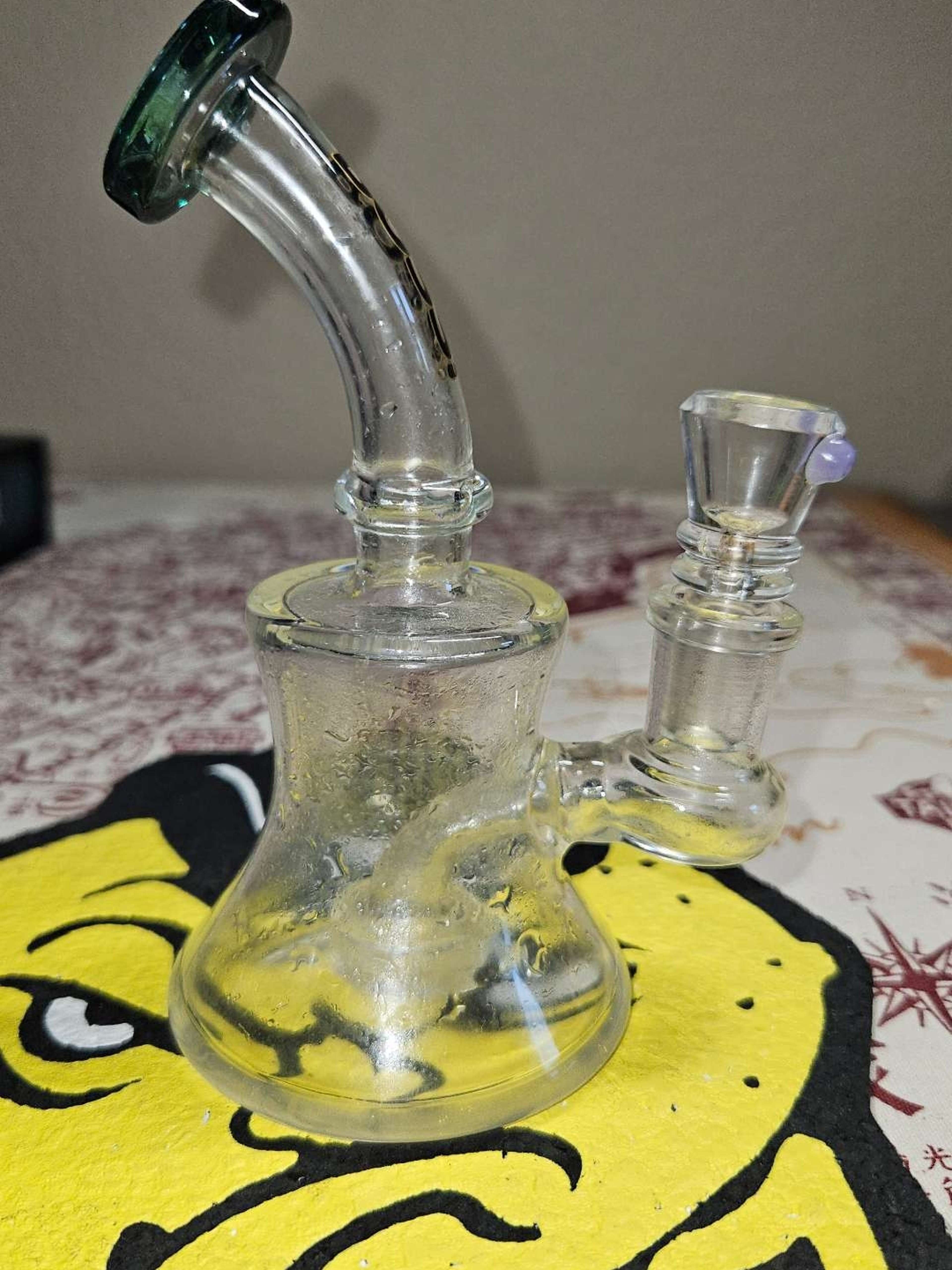 Preview pic of Boss Glass Mini Bong