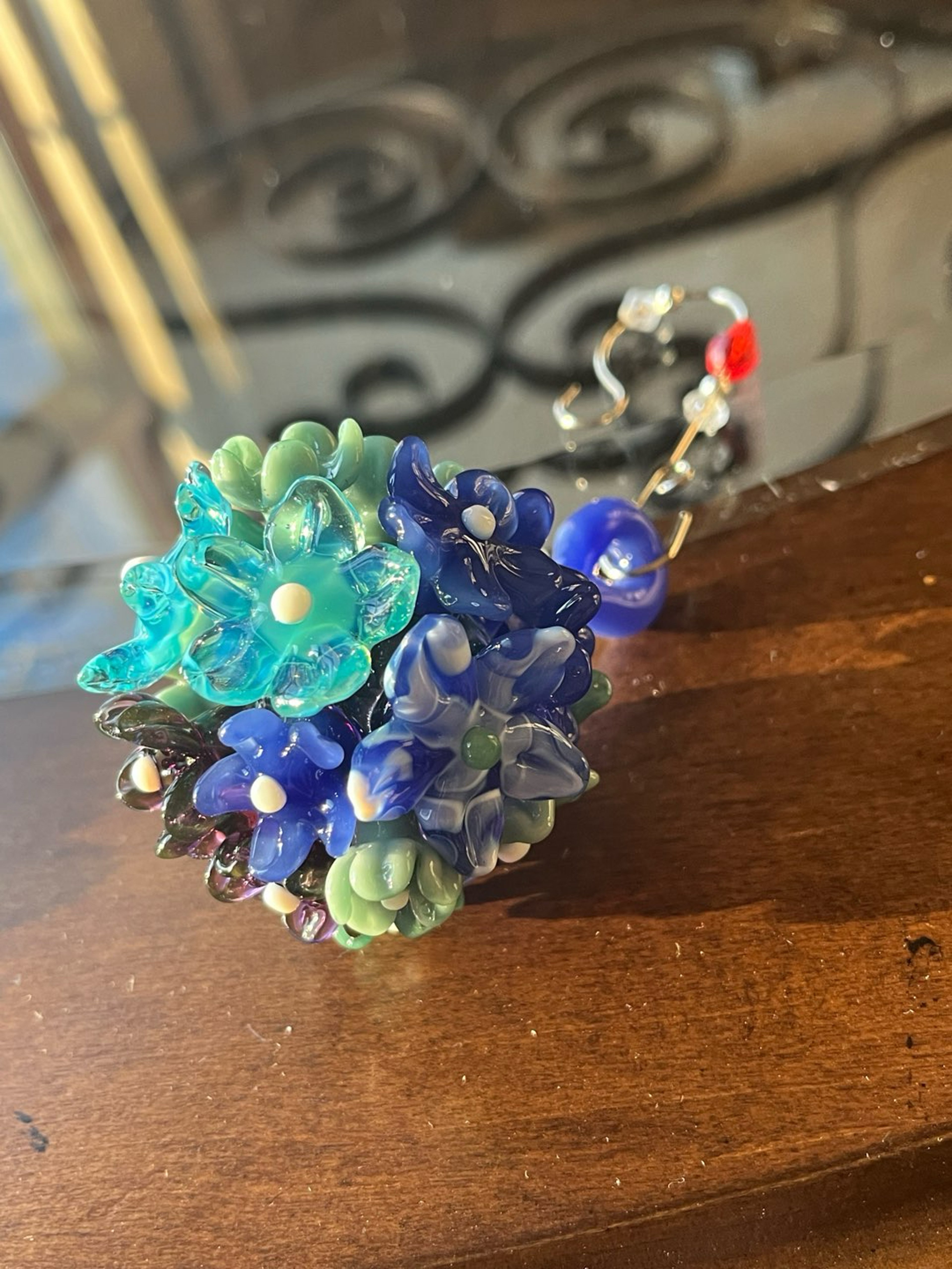 Preview pic of Flower ornament