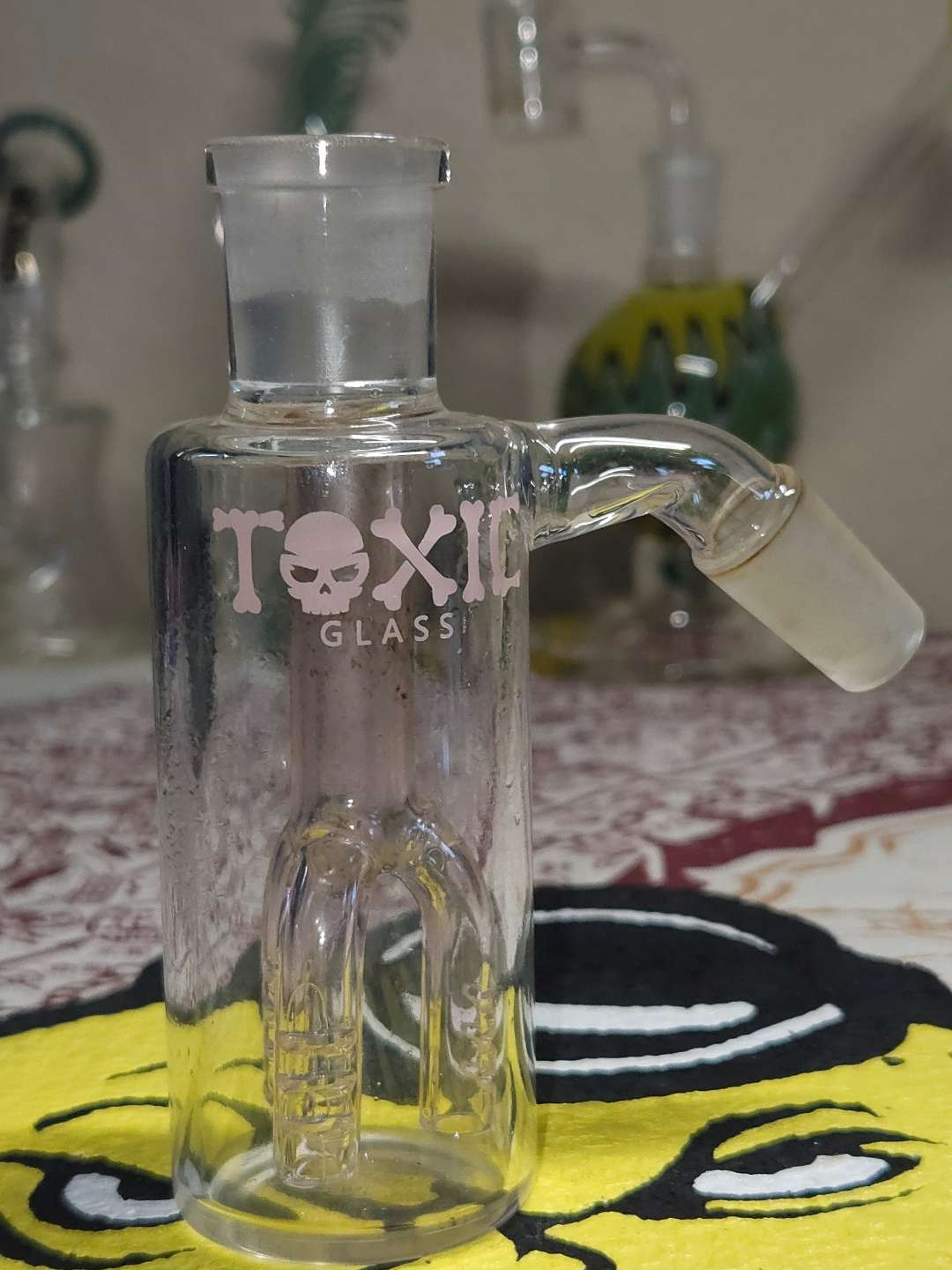 Preview pic of Toxic Glass Ash Catch 45° Angle