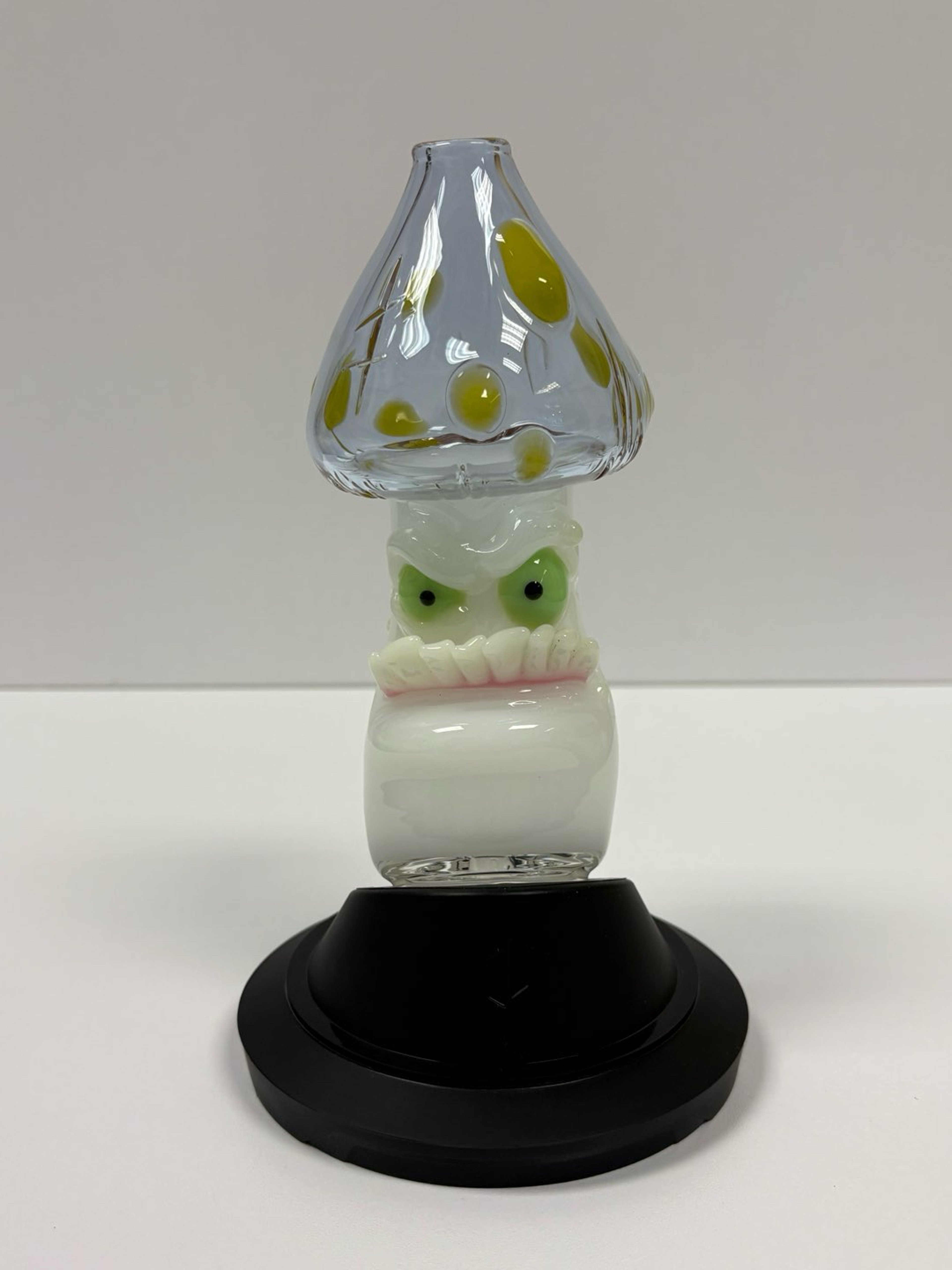 Preview pic of Space Glass Mushroom Alien Puffco Peak or Peak Pro wet water top with UV glass accents