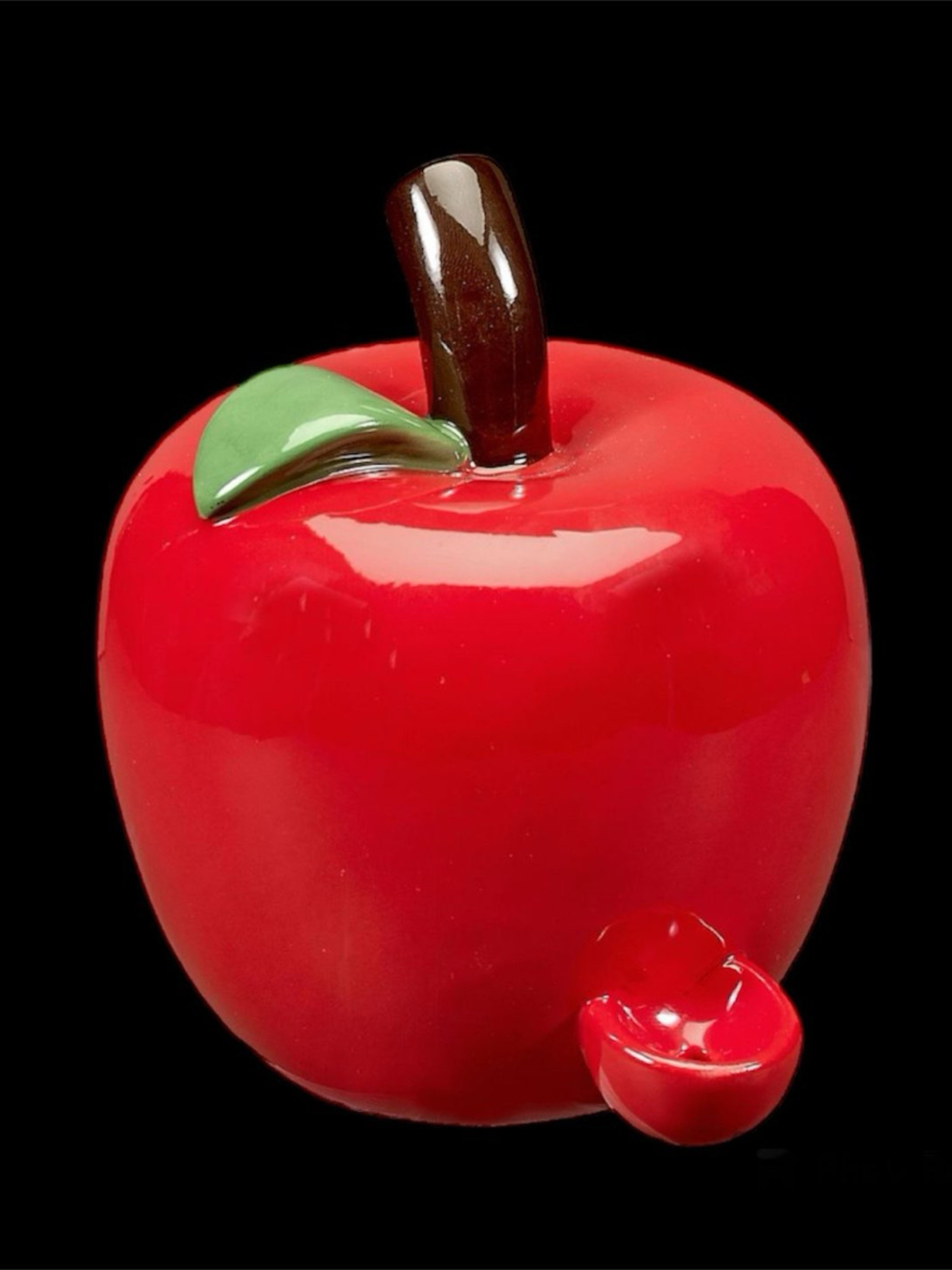 Preview pic of Apple Shaped Ceramic Pipes