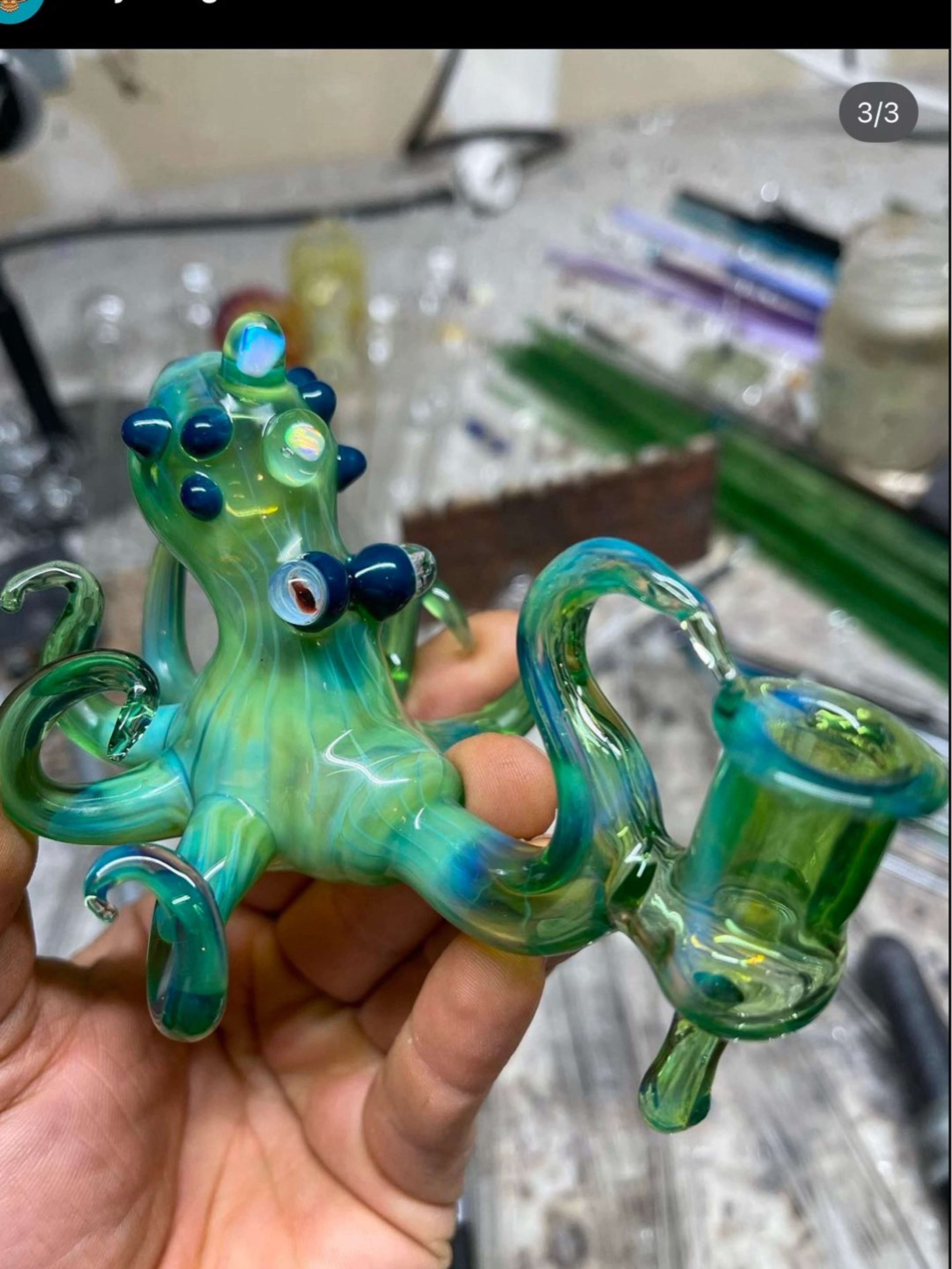 Preview pic of Izzy the glass blower mini octopus
