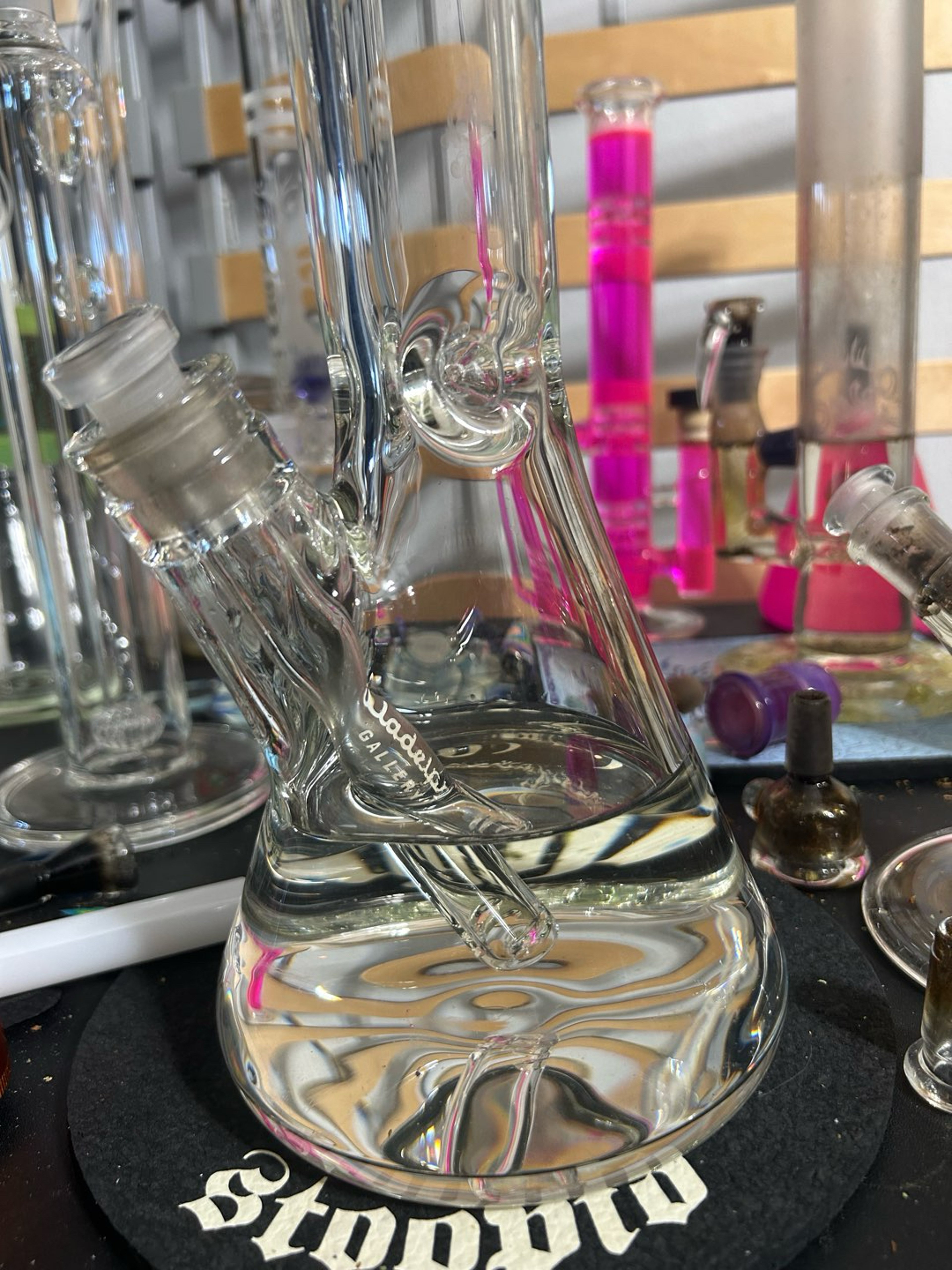 Preview pic of Illadelph 9mm LA Logo Beaker