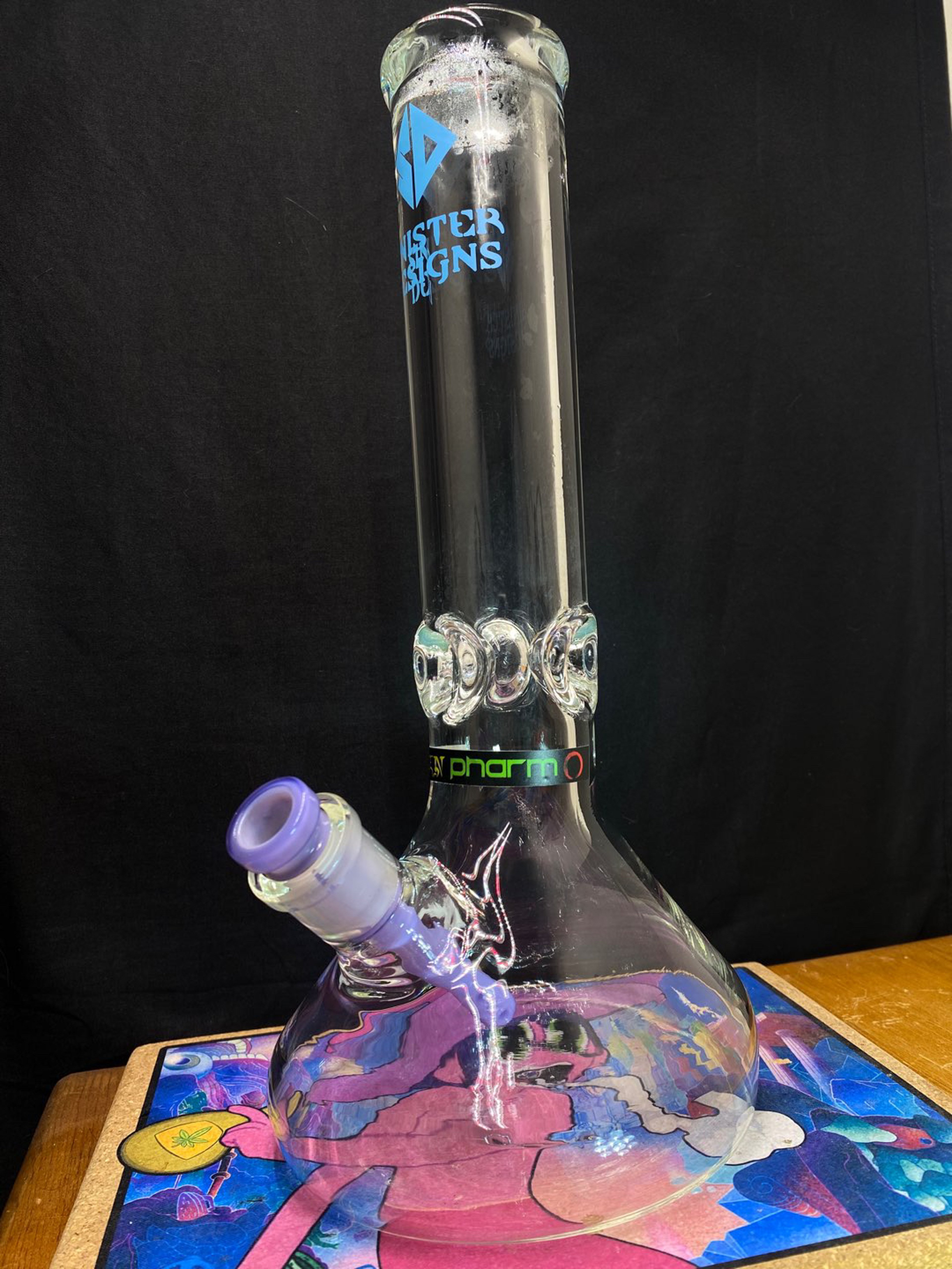 Preview pic of Sinister Designs Beaker Bong