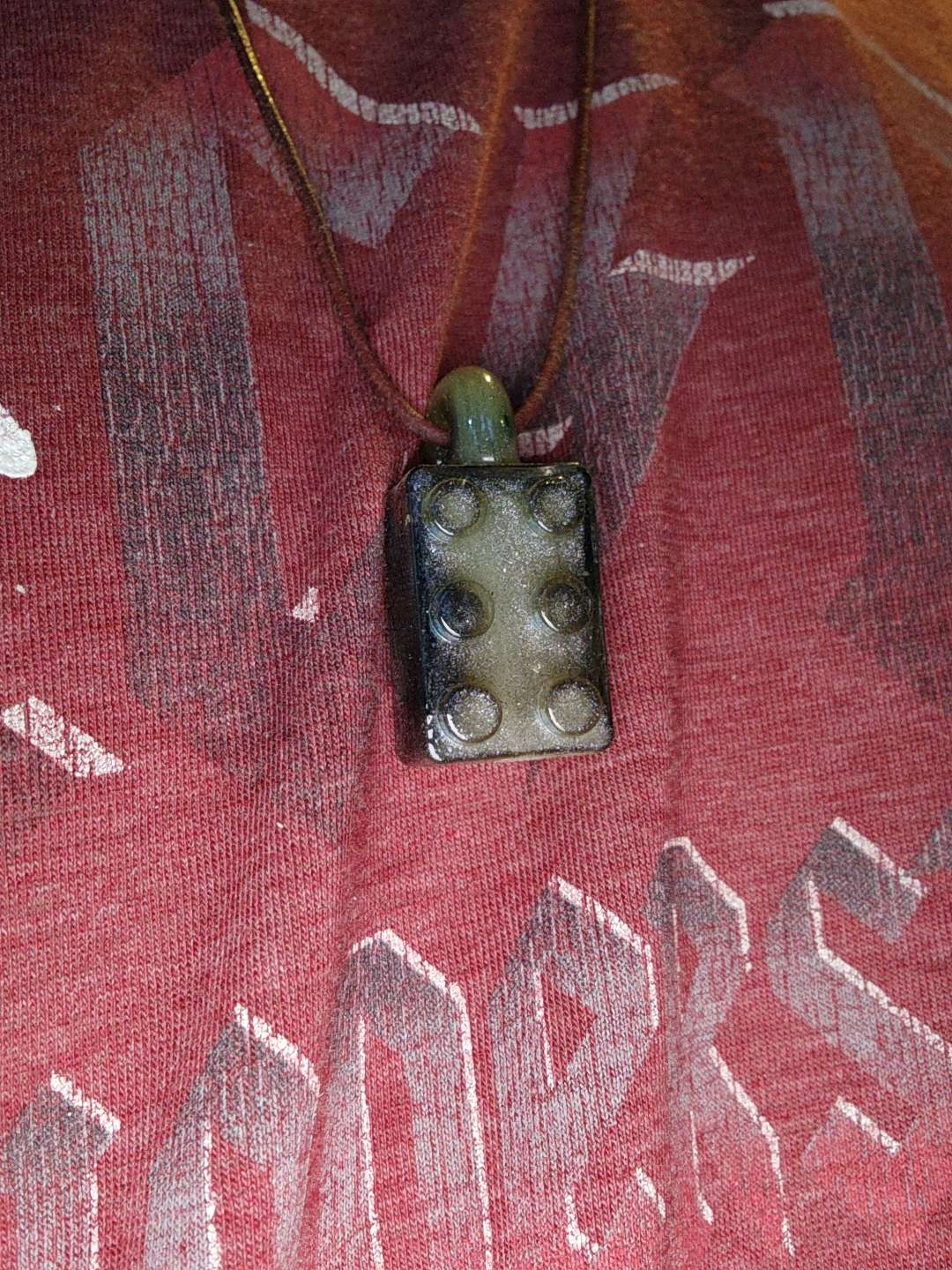 Preview pic of Eran Park Illego pendant
