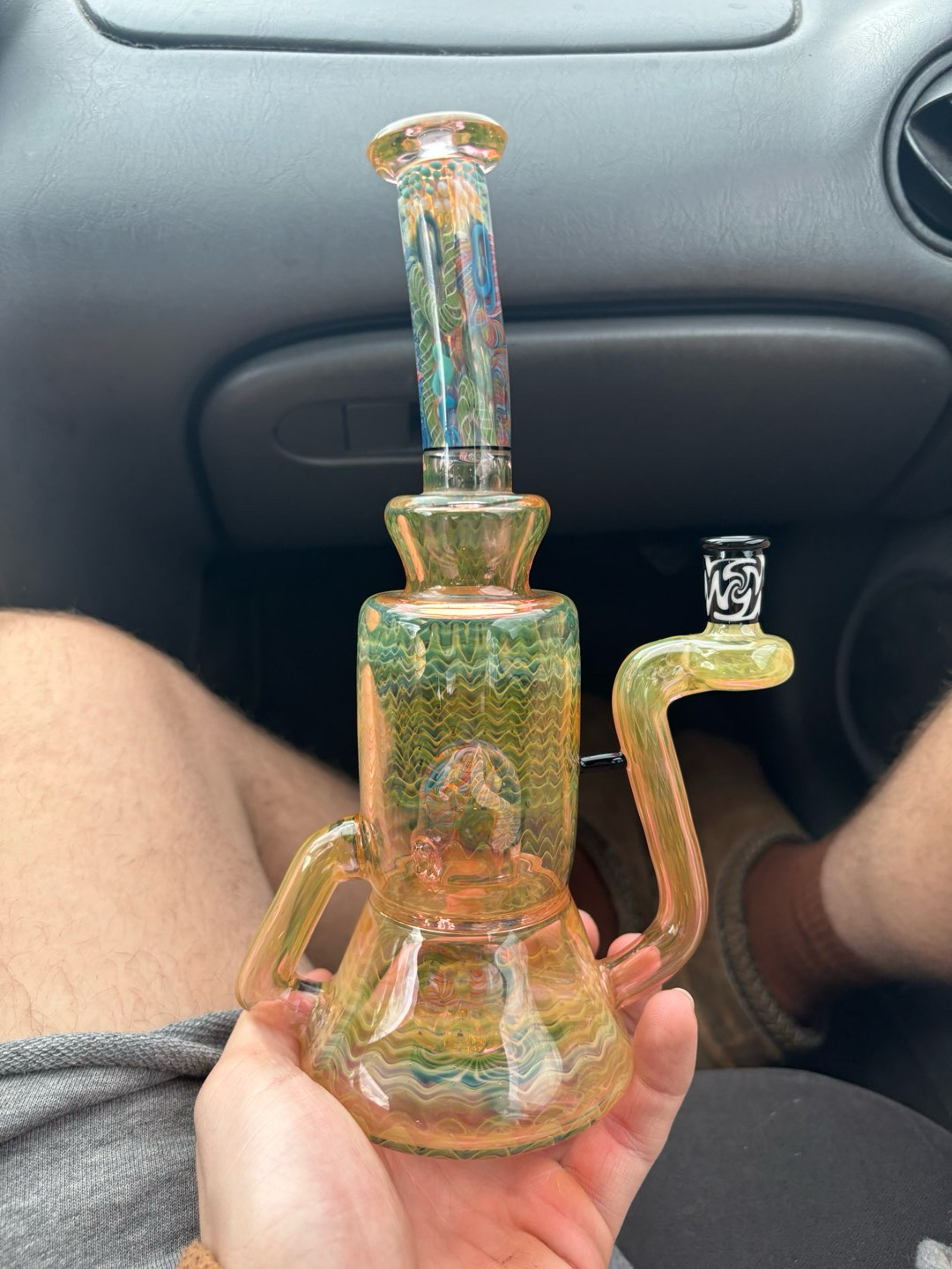 Preview pic of BorOregon x Bumbleglass Blooper