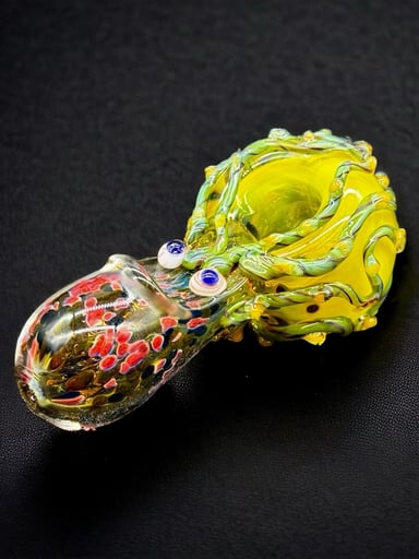 Preview pic of Unique Octopus Glass Pipe