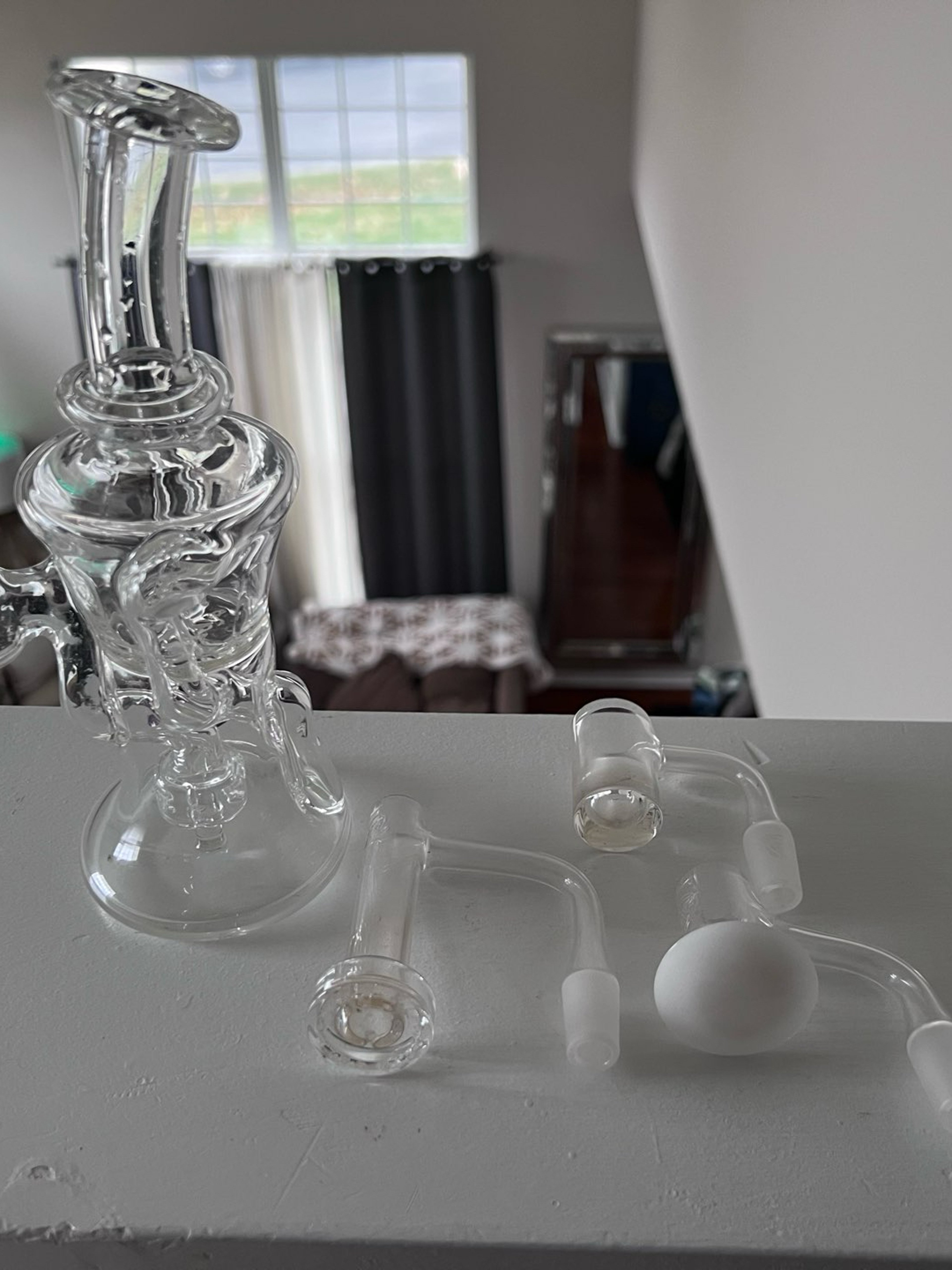 Preview pic of Chubby glass recycler by Nate 14mm bangers included