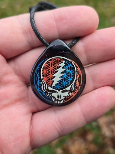 Preview pic of Grateful Dead Layered Glow Pendant Seconds