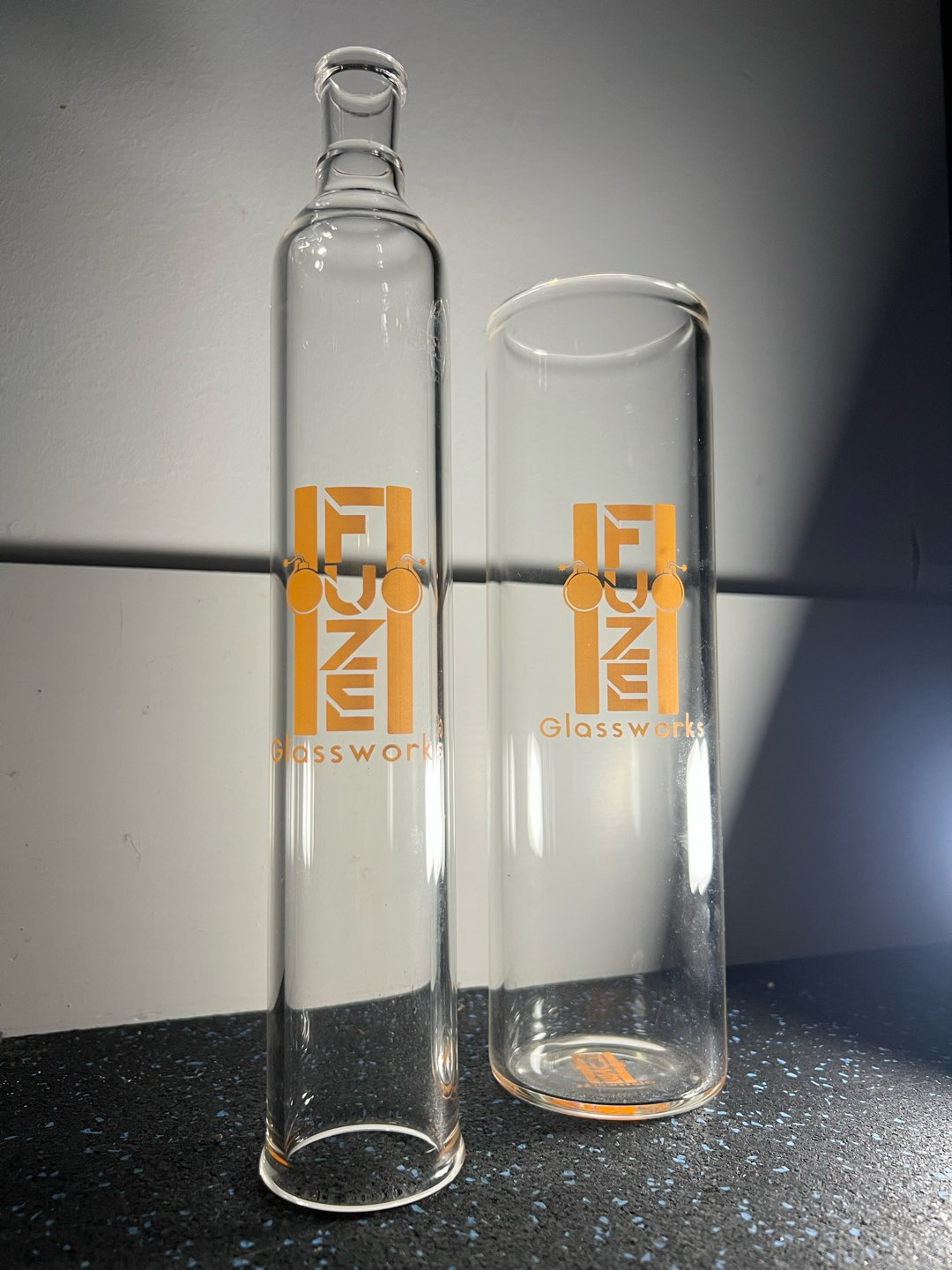 Preview pic of Glass Gravity Bong