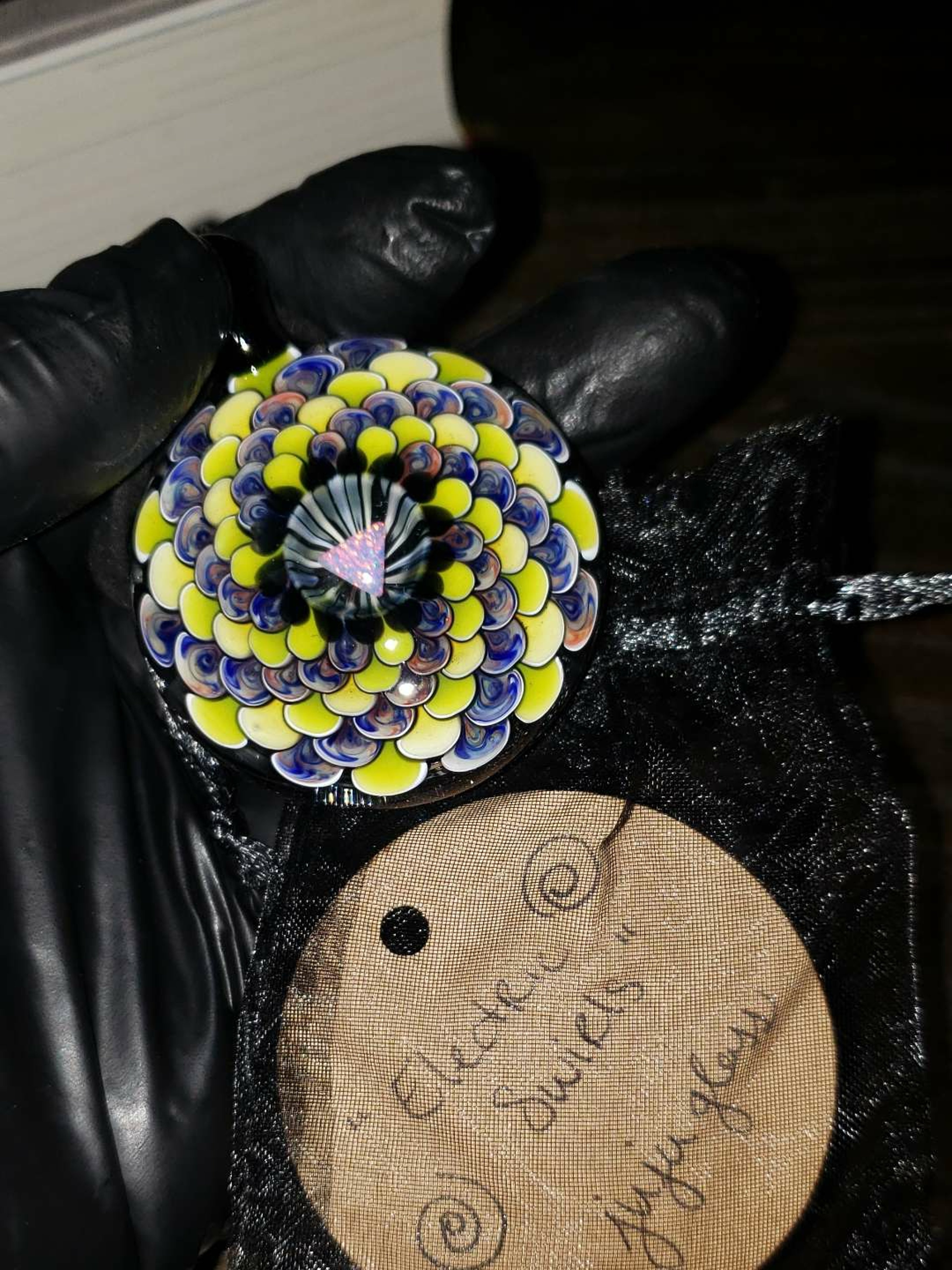 Preview pic of juju glass pendant