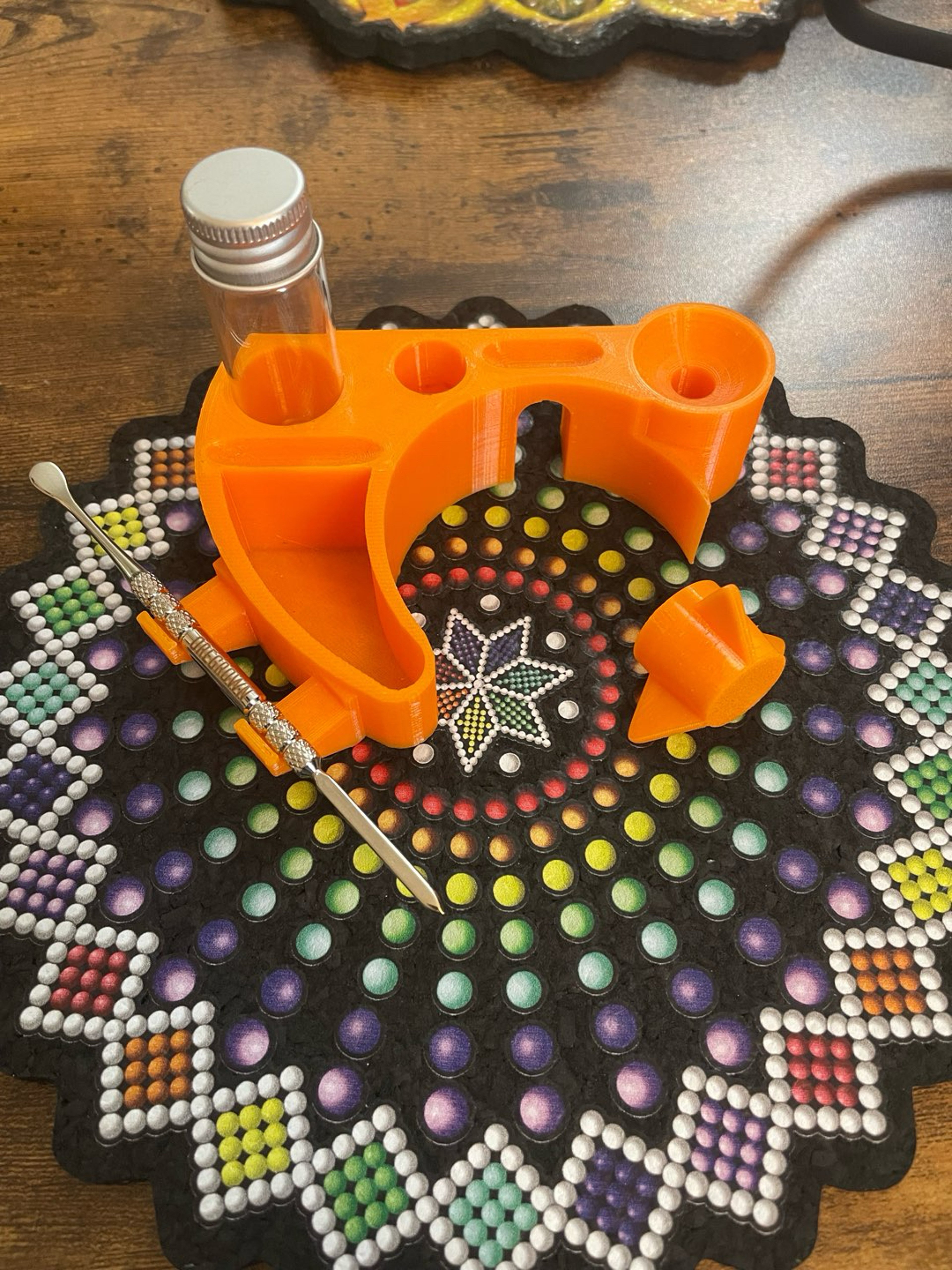 Preview pic of 3D print dabrite caddy and blazer knob + extras