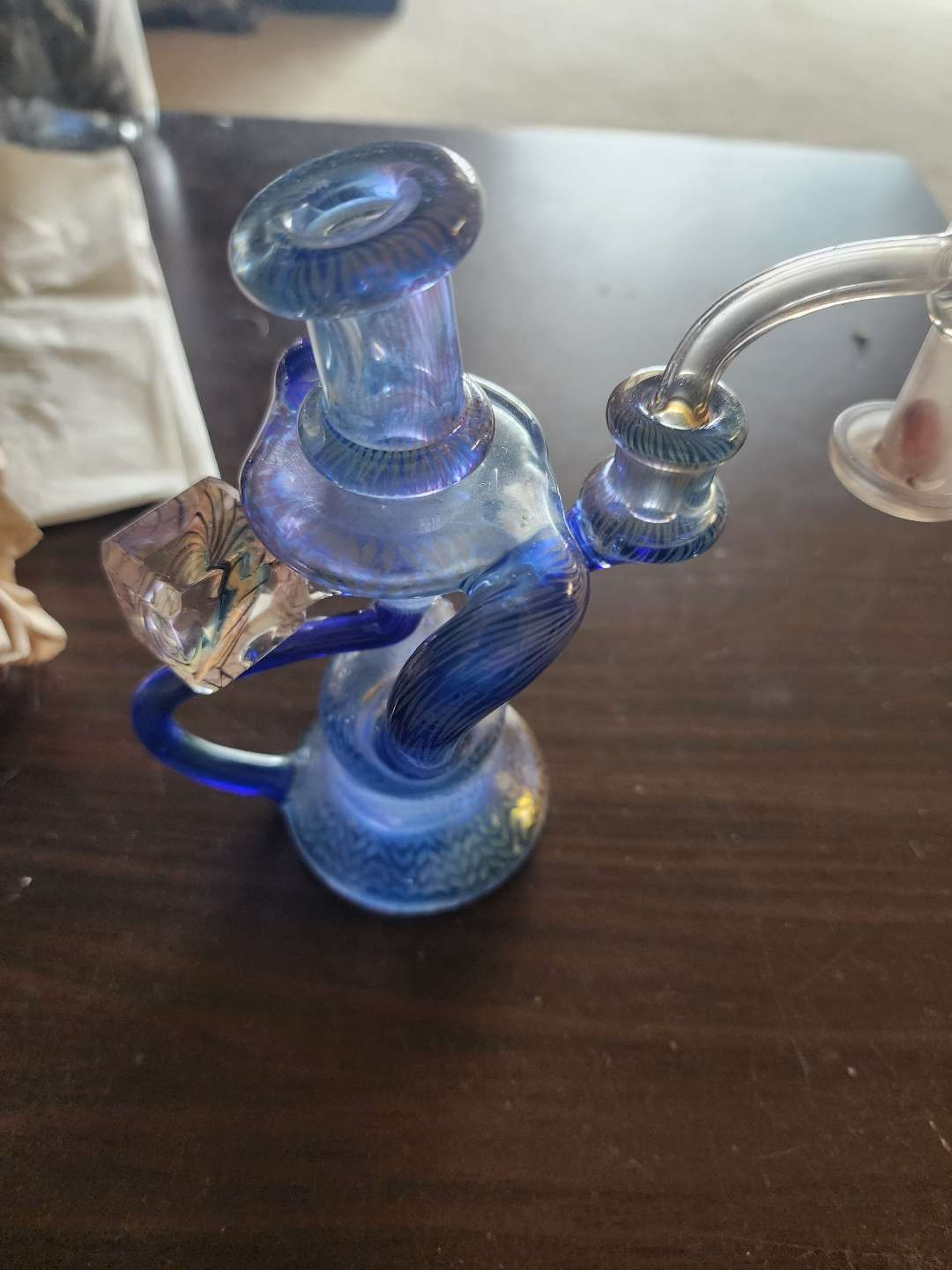 Hefe glass cube recycler image 0