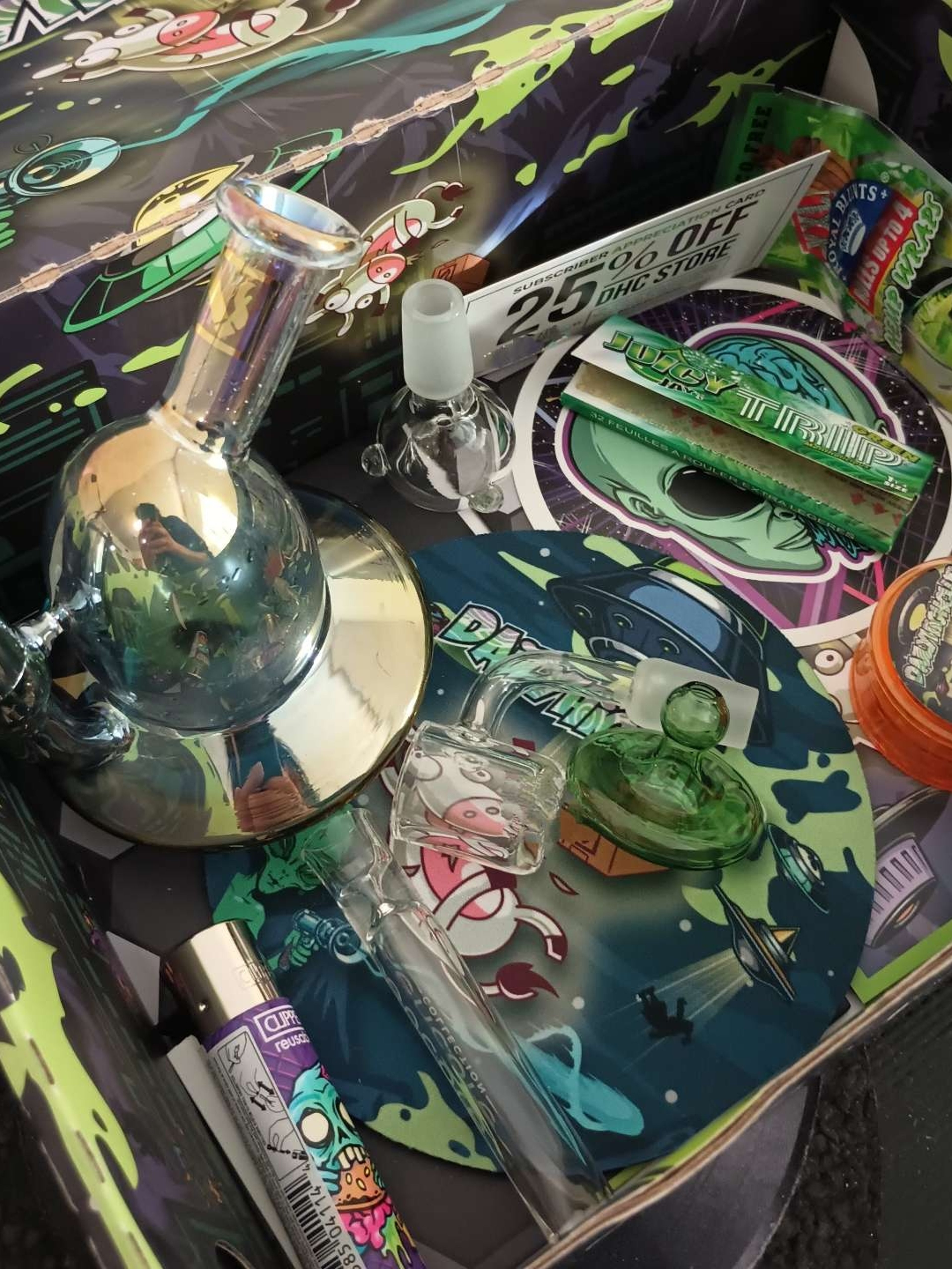 Preview pic of Daily High Club "March Martian"