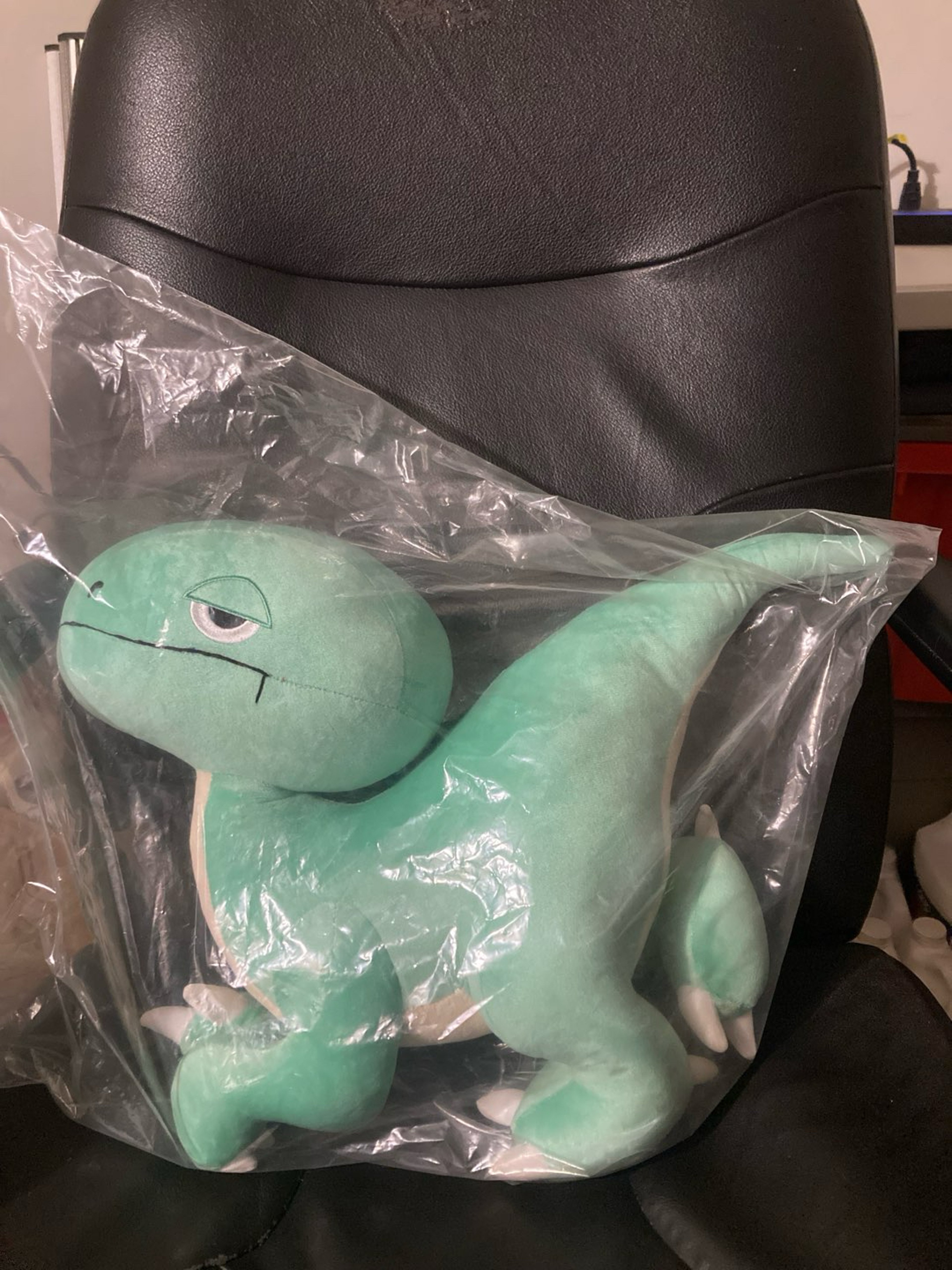 Preview pic of Elbo Nya Fullsize Plushy