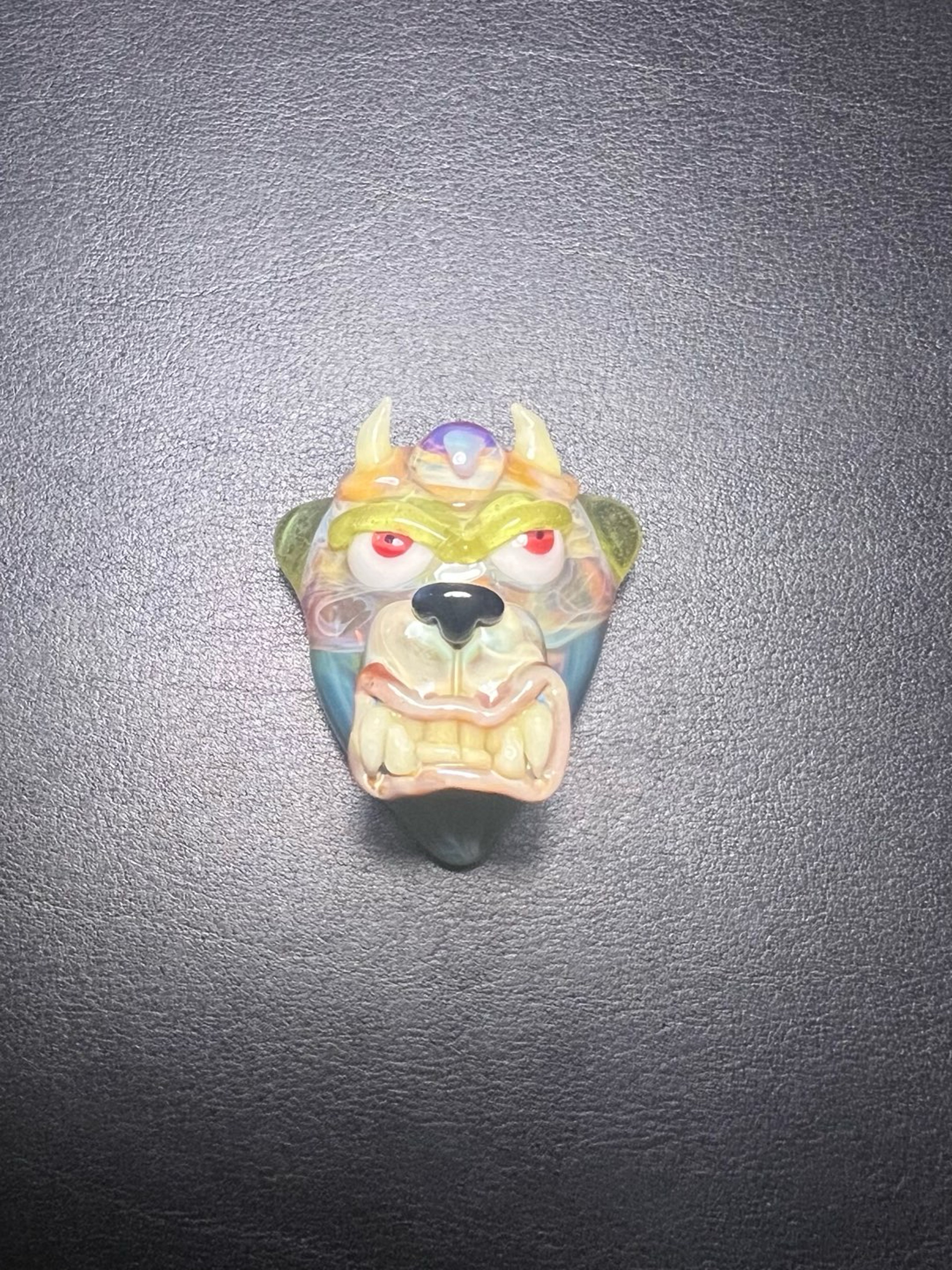 Preview pic of Munster Glass Bear Pendant