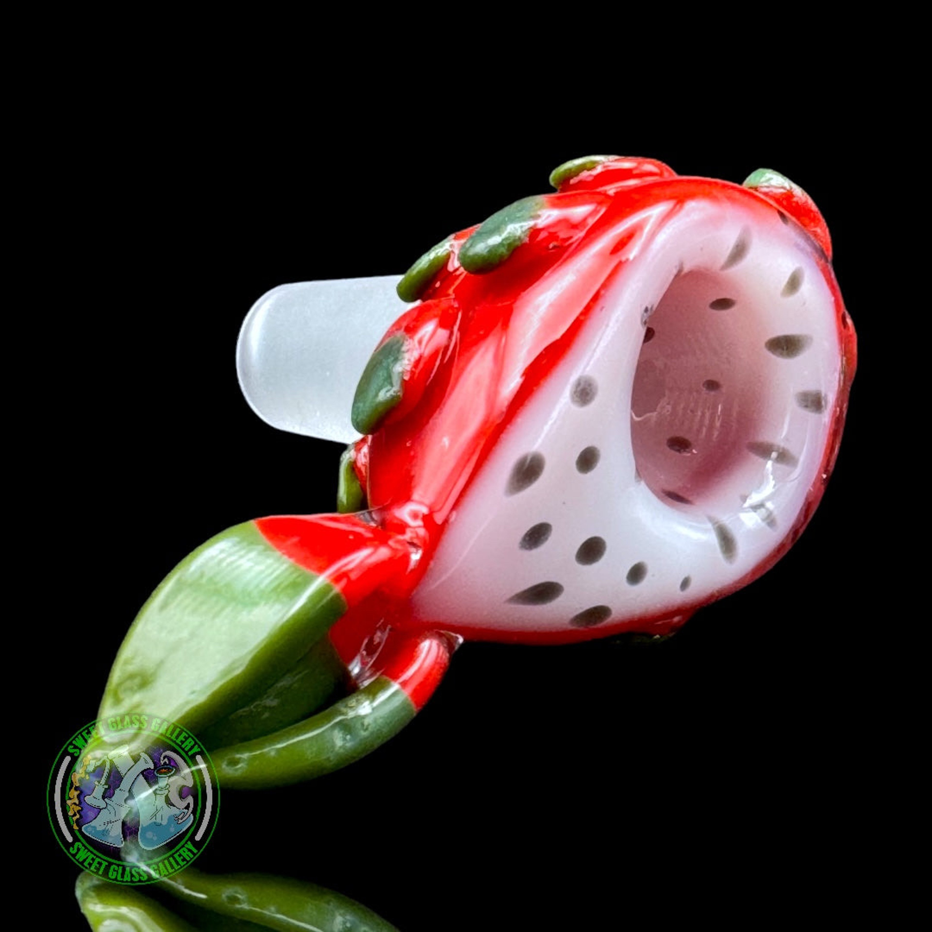 Preview pic of Empire Glassworks - Bowl #3 - Dragon Fruit 14mm