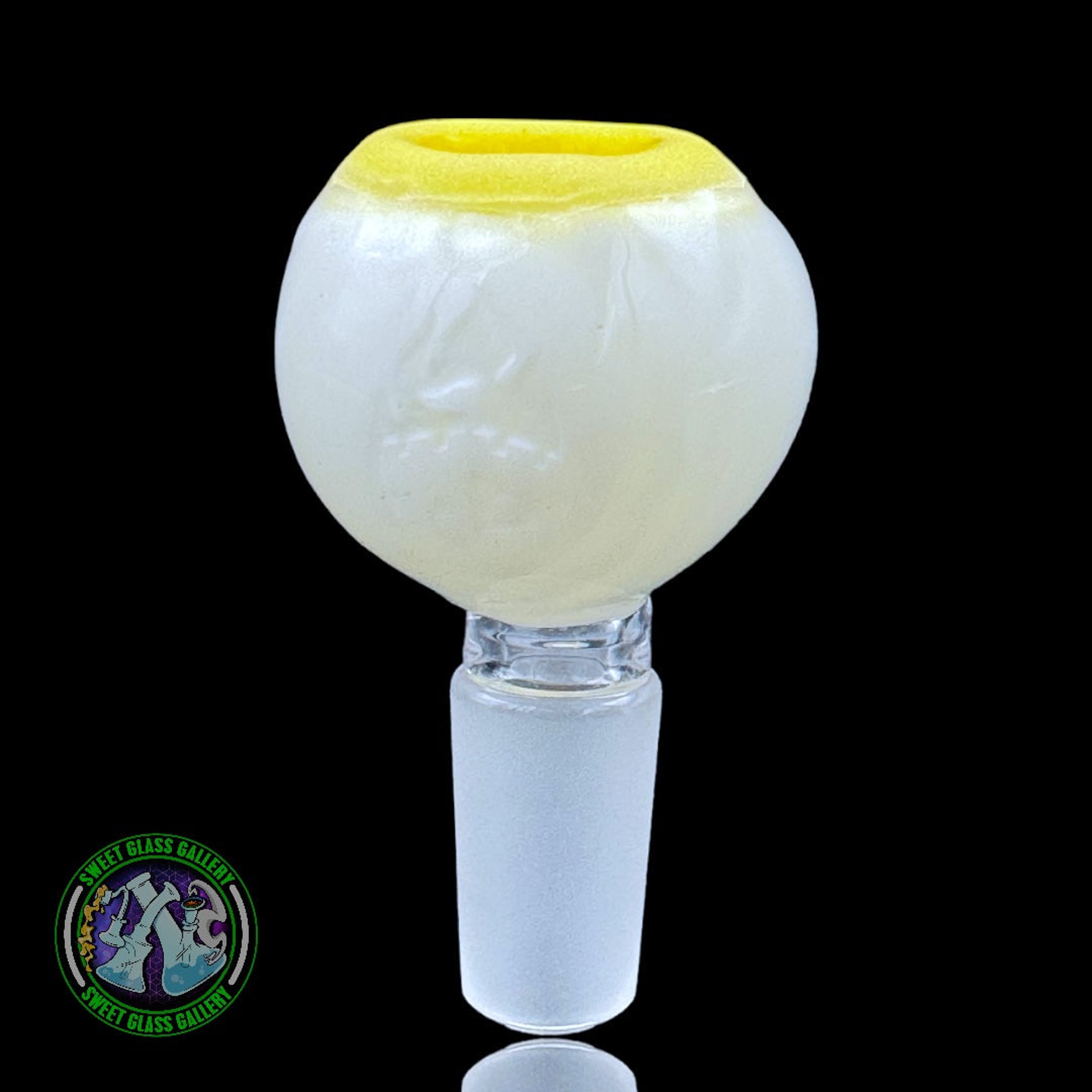 Preview pic of Empire Glassworks - Bowl #4 - Egg 14mm