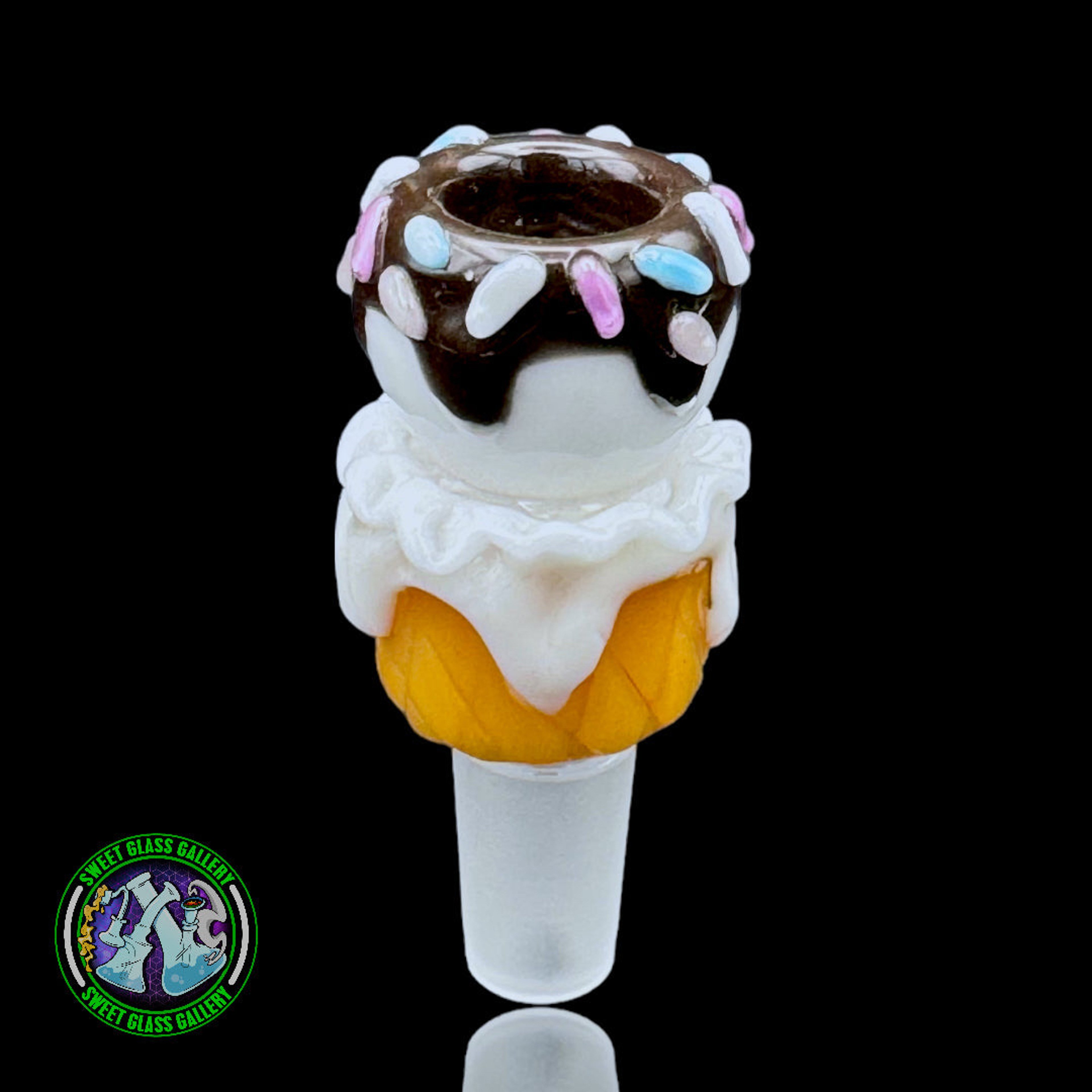 Preview pic of Empire Glassworks - Bowl #7 - Ice Cream Cone 14mm
