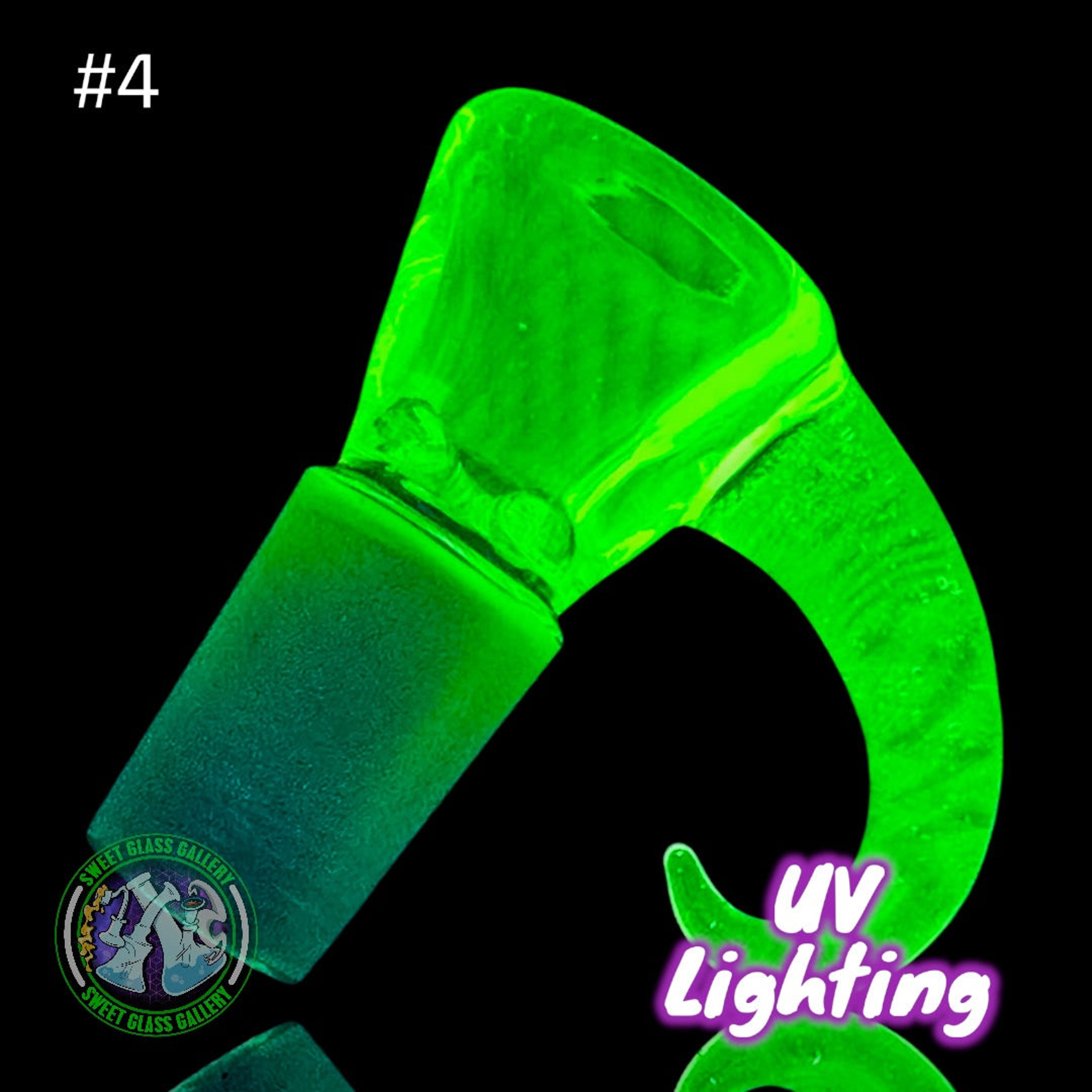 Preview pic of Empty1 Glass - Bowl #4 - Martini 18mm (Ion Uv)