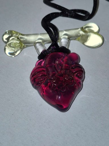 Preview pic of Heart with UV bone