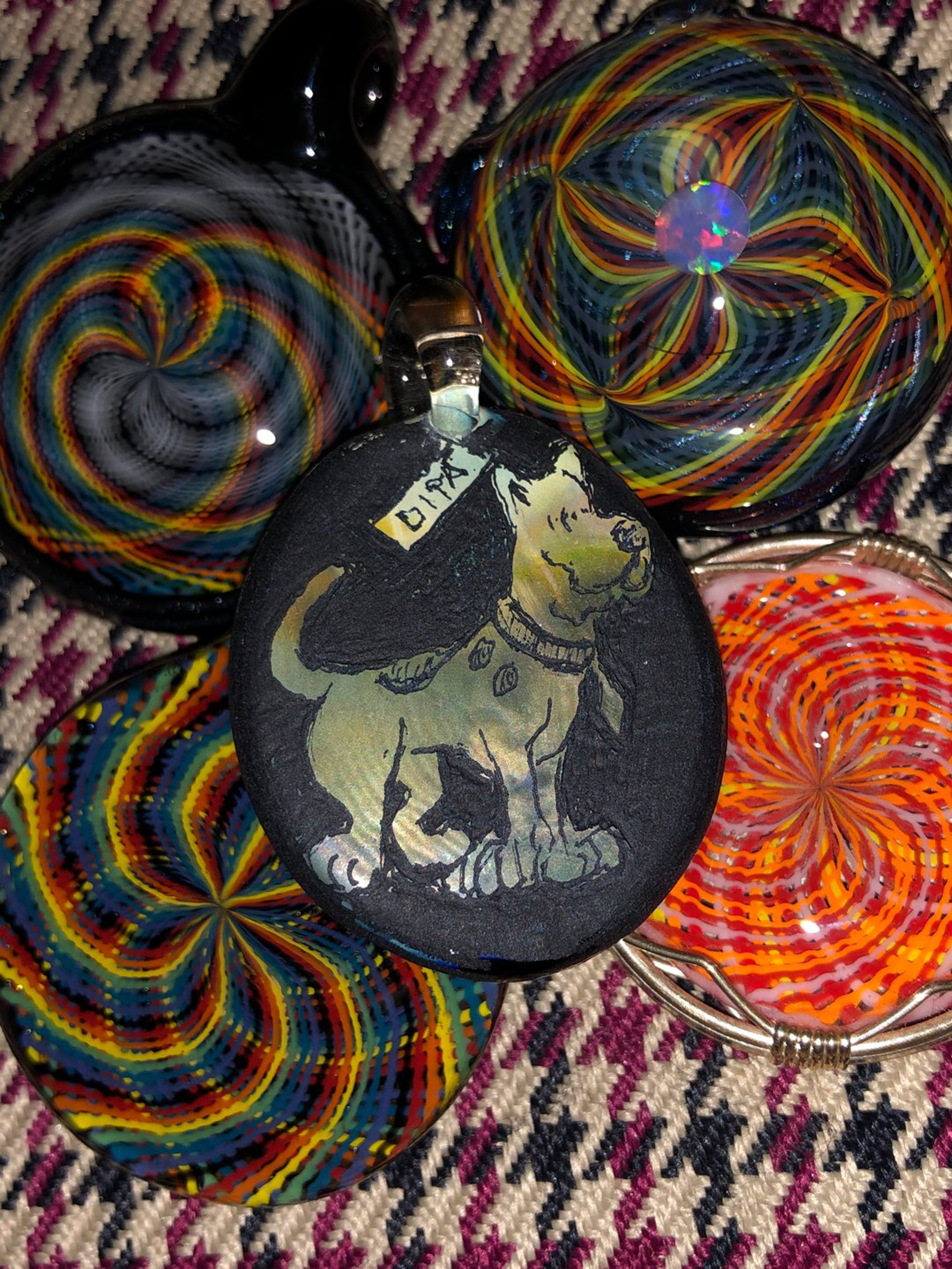 Deva Dita Pendant Scooby Doo & Fred Flintsone image 0