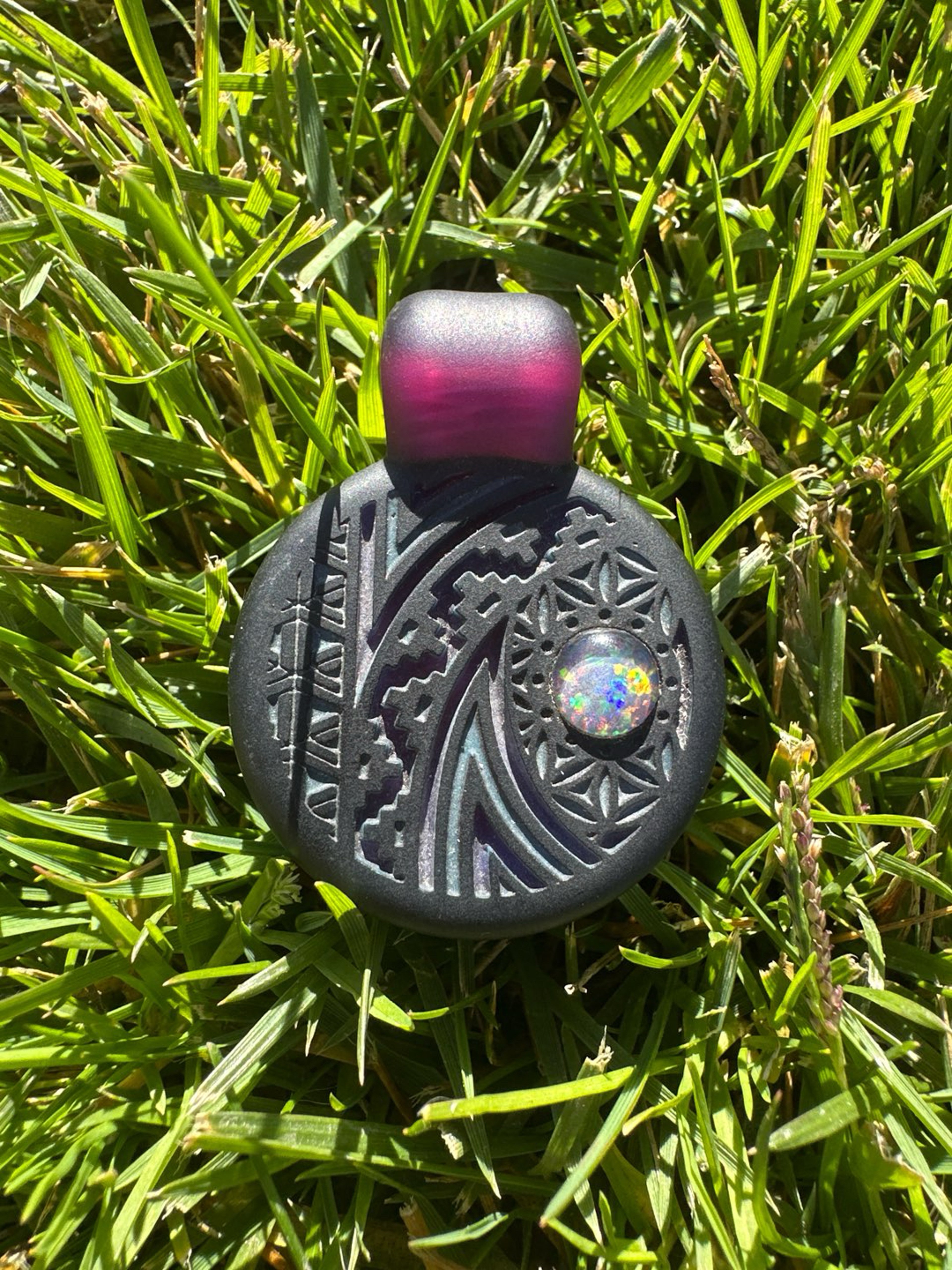 Preview pic of GlassMaze Pendant