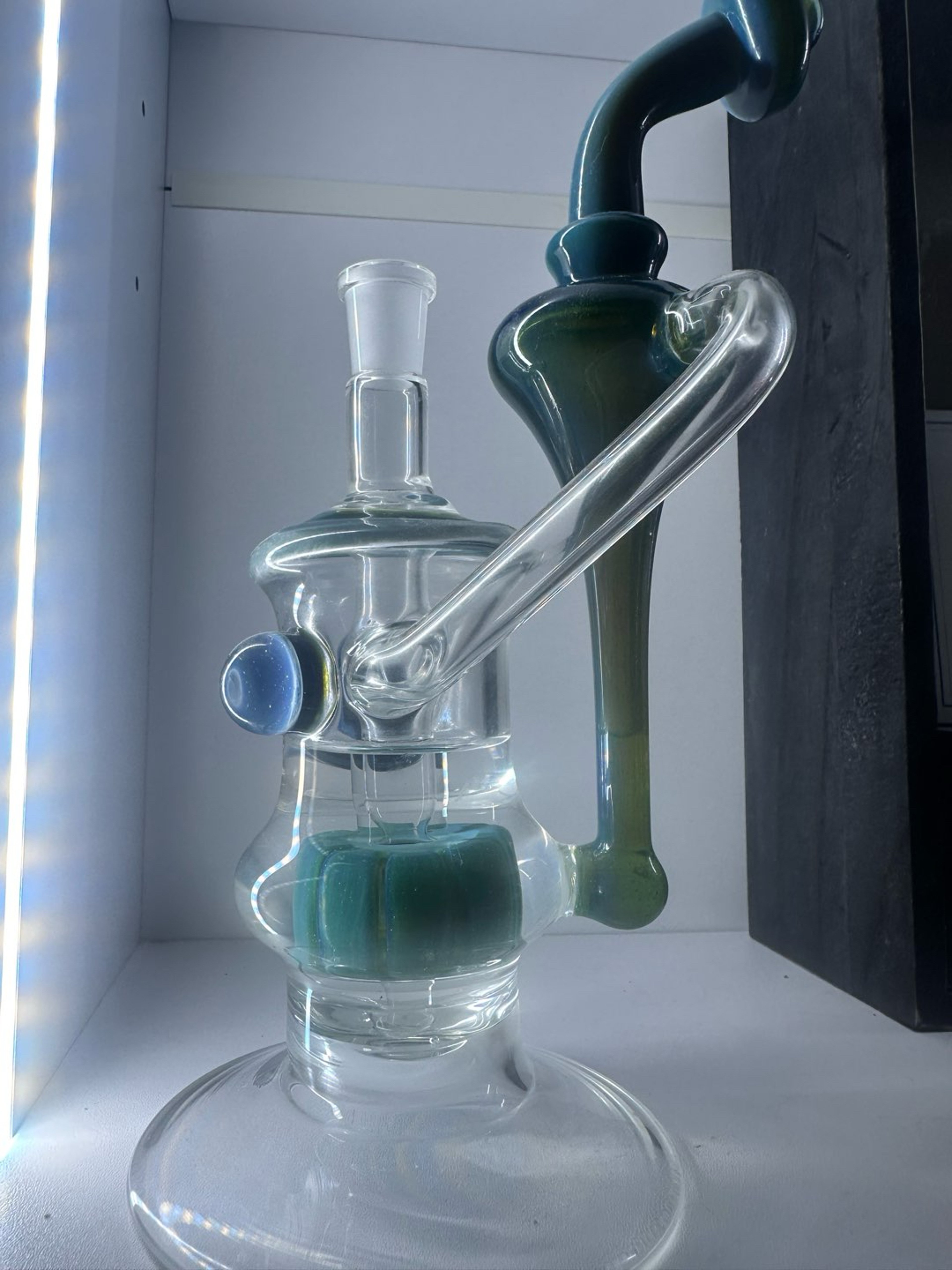 Preview pic of Unknown artist recycler