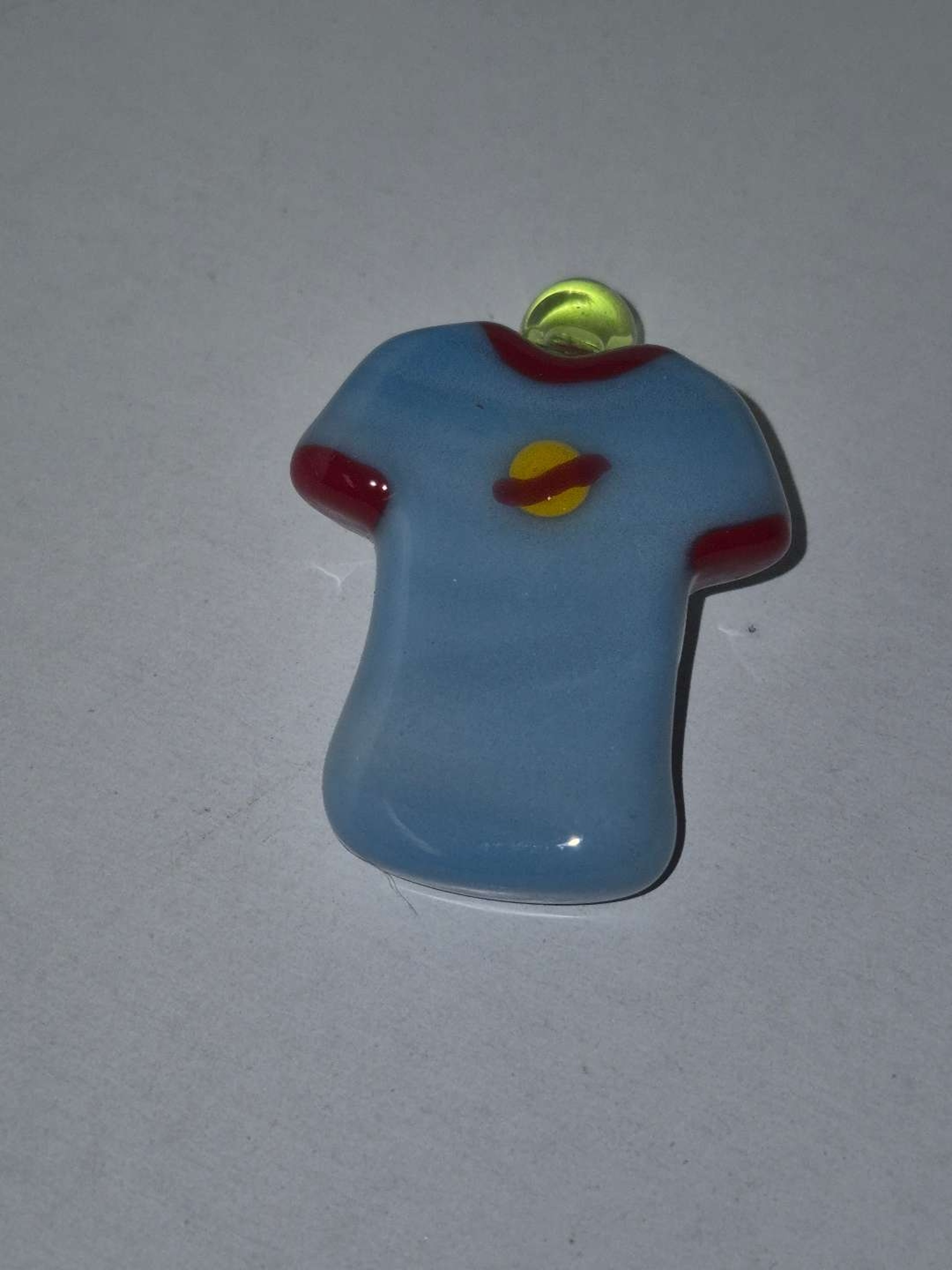 Preview pic of Rugrats Chukie's Shirt Pendant