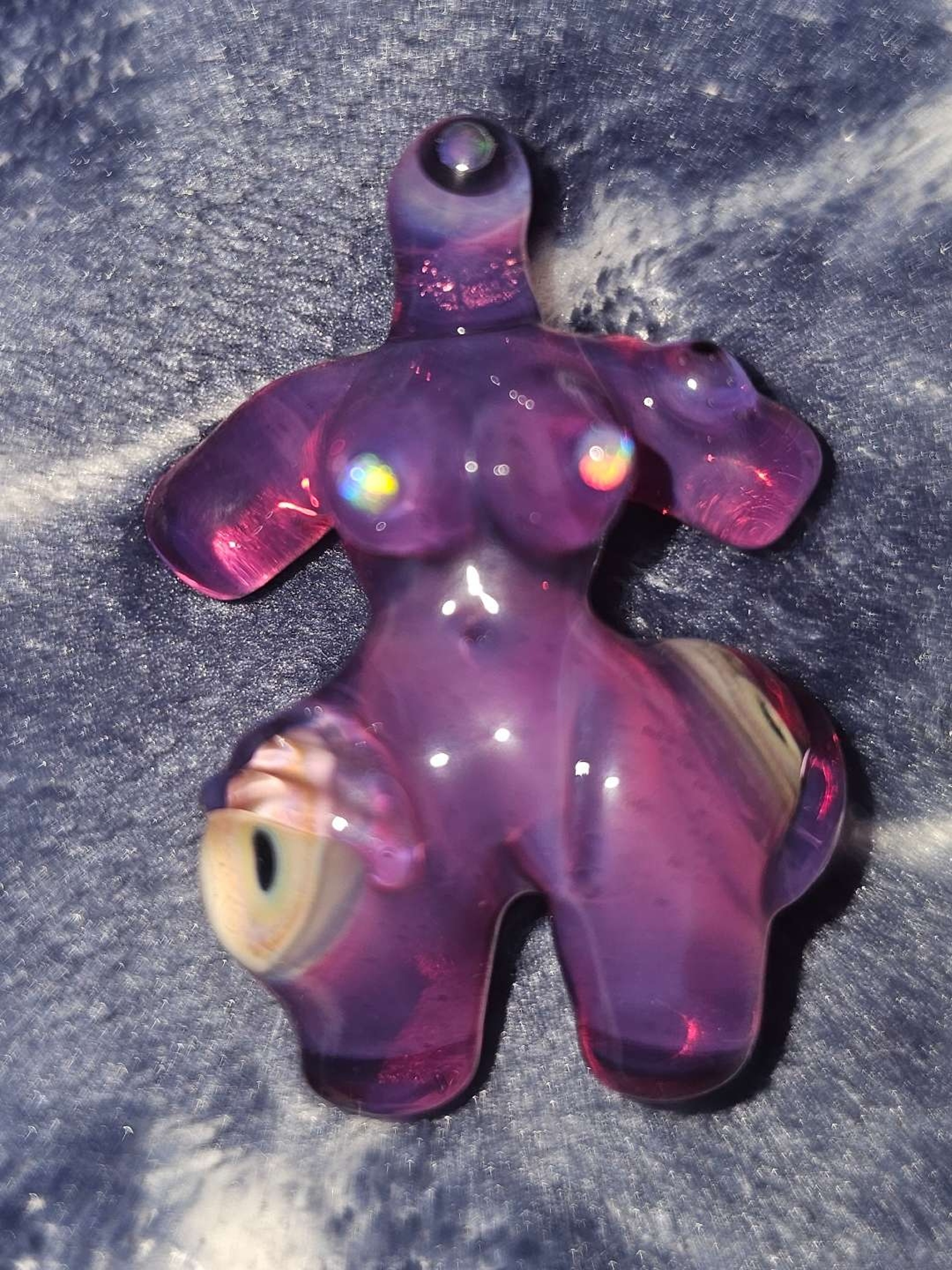 Preview pic of Eyeball Goddess