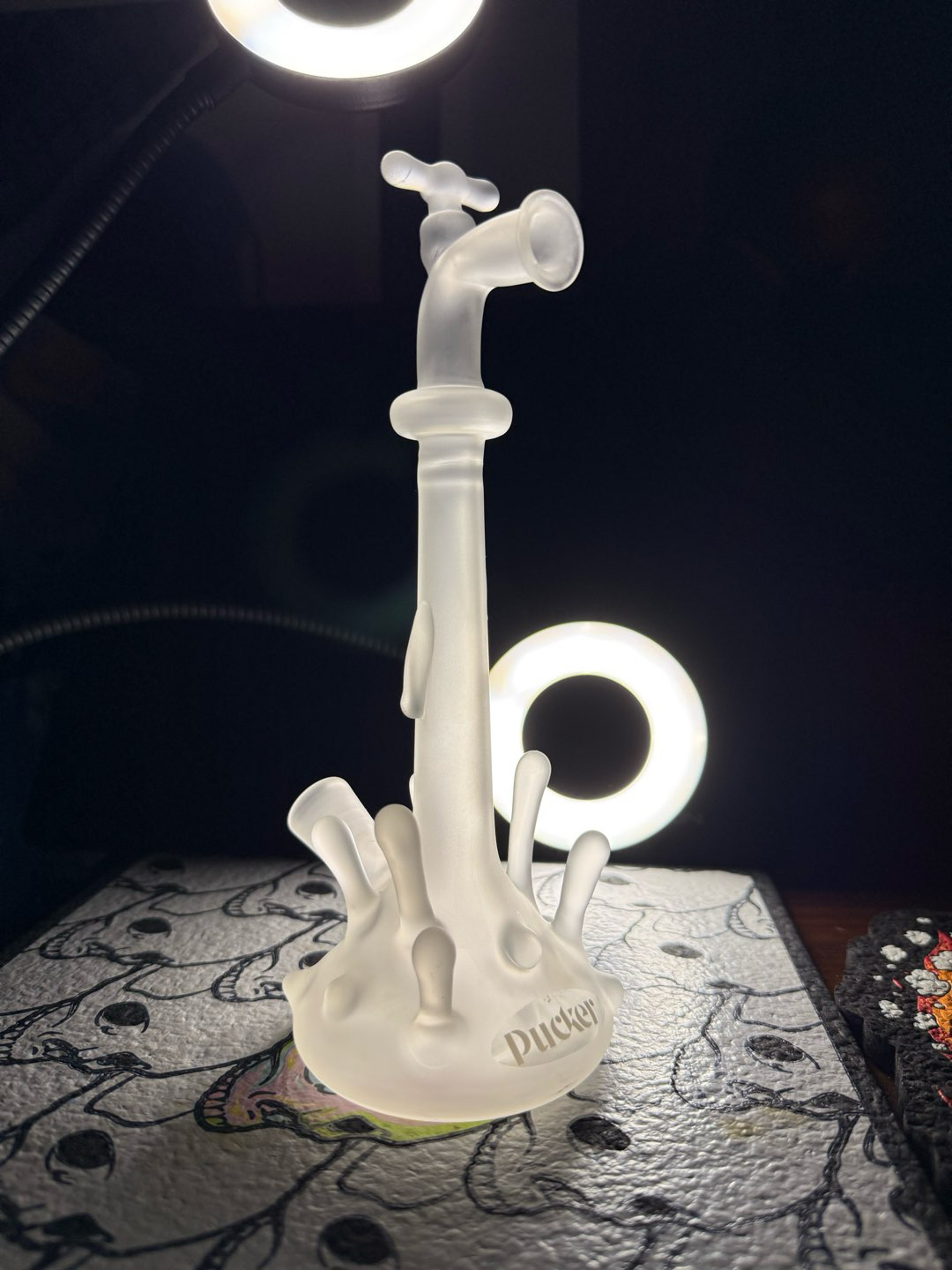 Preview pic of Pucker Full Frosted Faucet Rig
