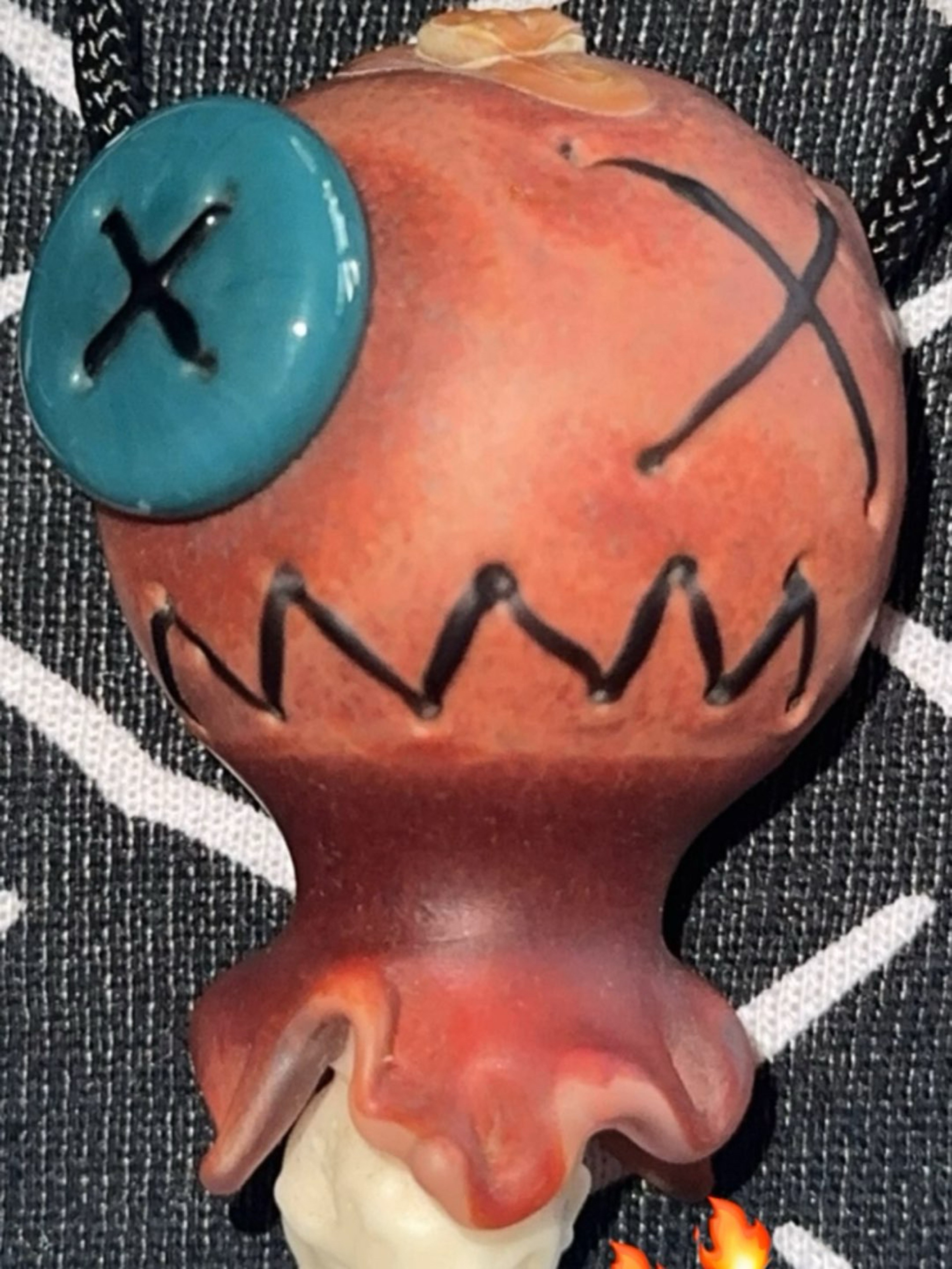 Preview pic of Muller solo torn doll head