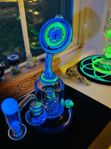 Preview pic of 🔥COMPLETE SET🔥Full Blu-v/ illuminati UV worked headman Rig/bubbler / matching UV marble set + sluper insert 🤯