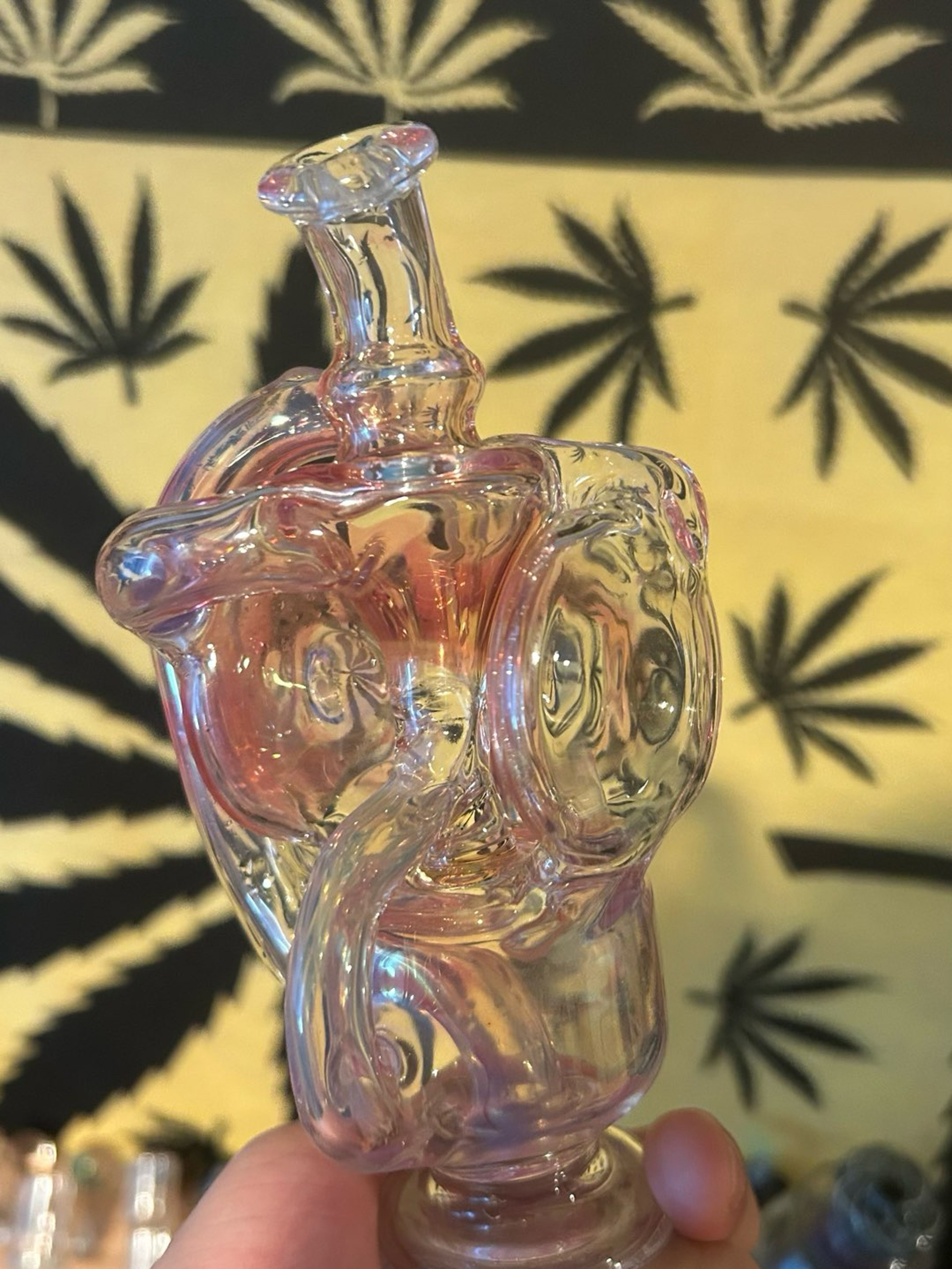 Preview pic of Trill glass puffco attachment