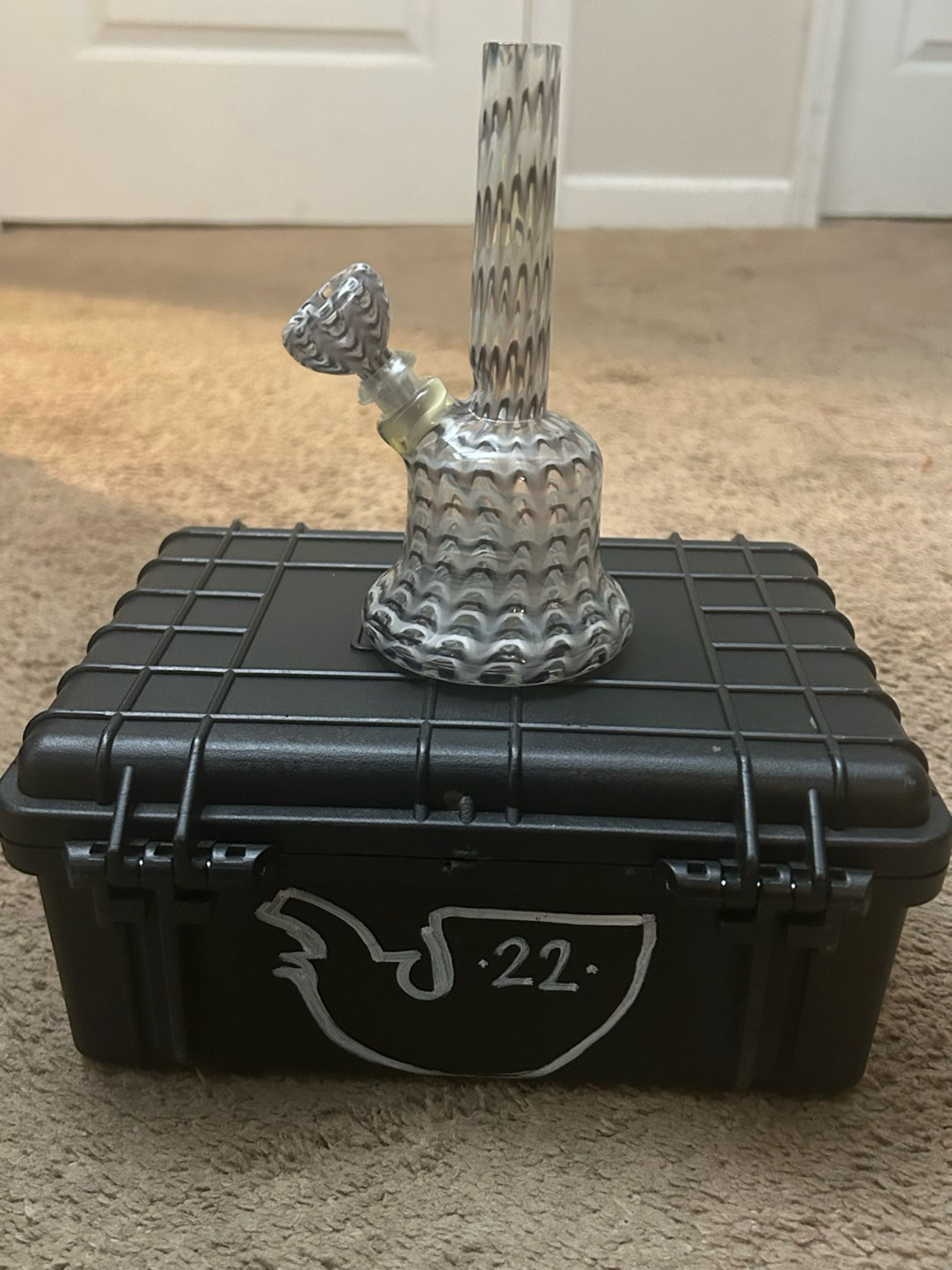 2022 Carlson mini tube with matching bowl piece image 0