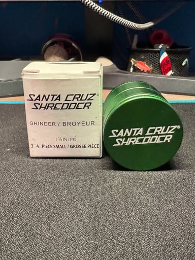 Preview pic of Santa Cruz Shredder small