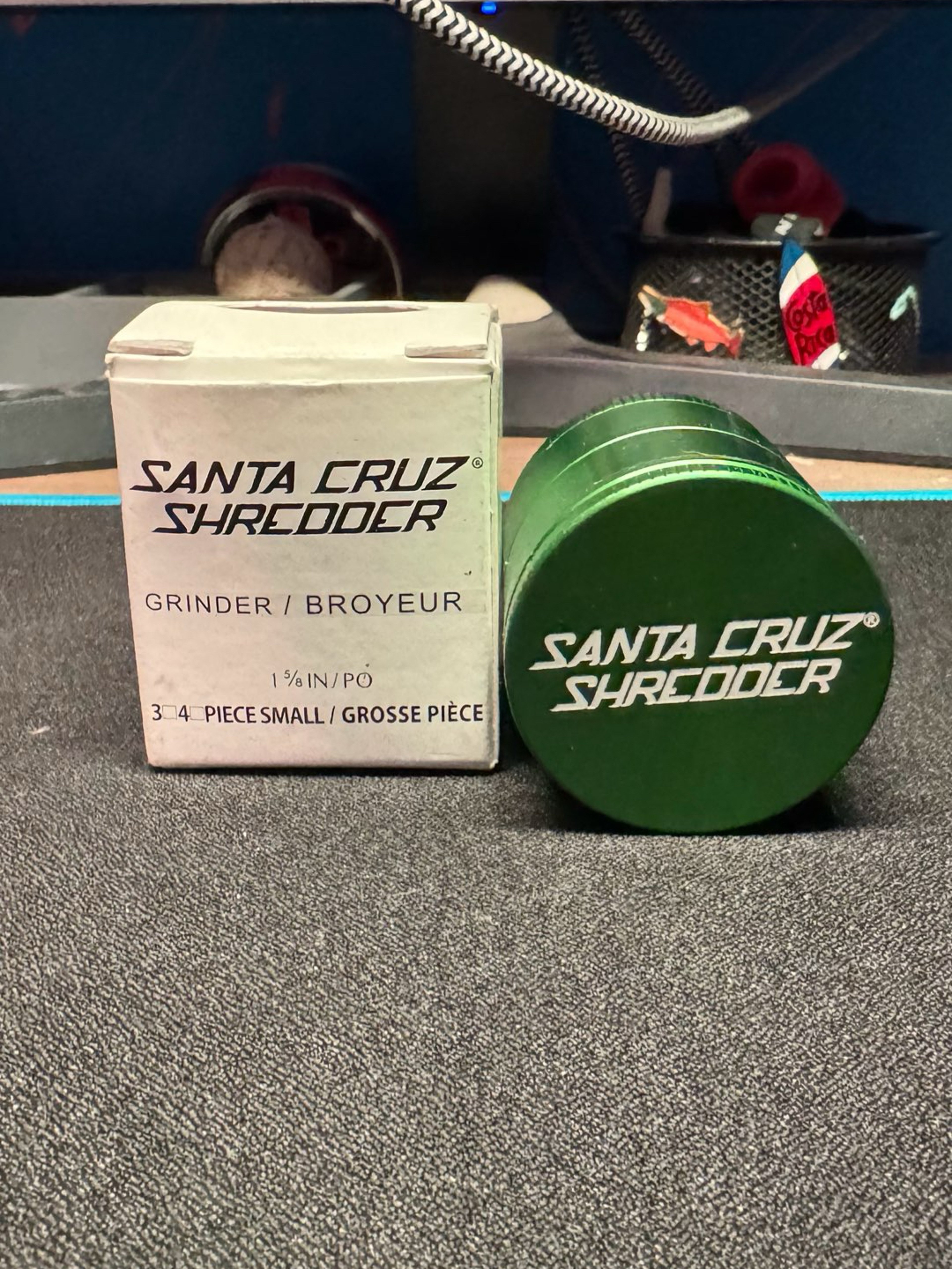 Preview pic of Santa Cruz Shredder small