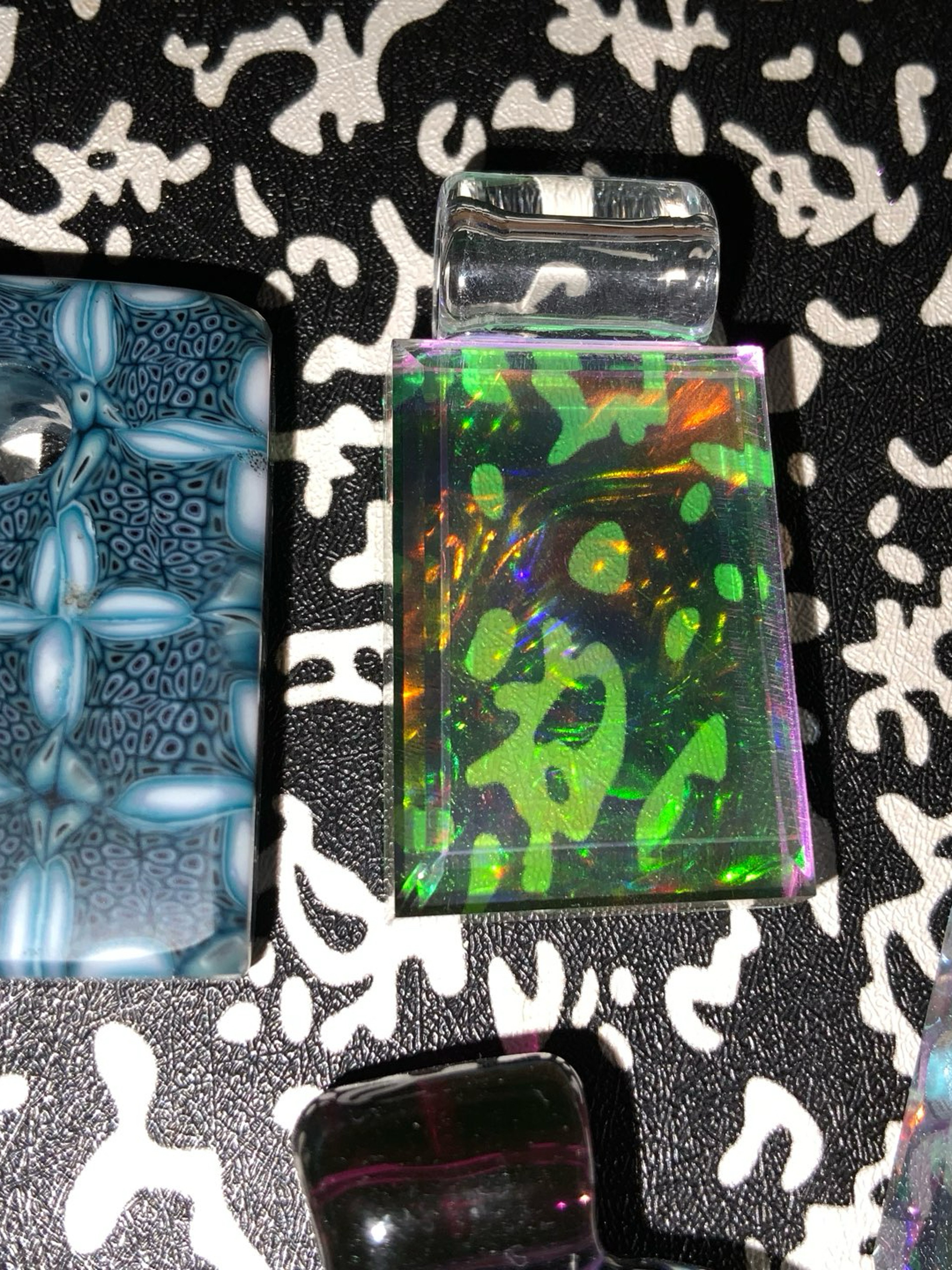 Preview pic of Casto glass pendant set